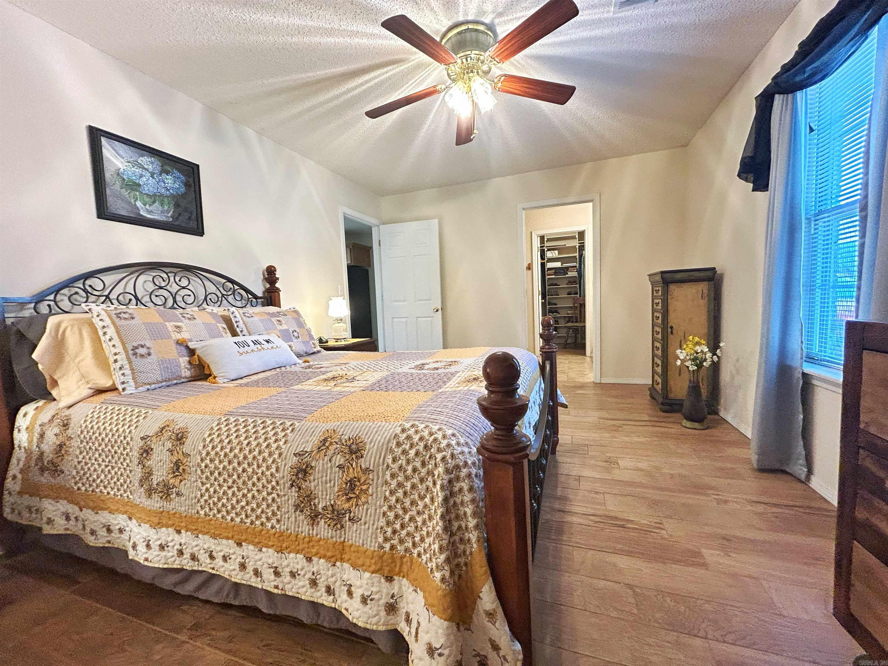 212  Cherokee Ln  Clarksville, AR