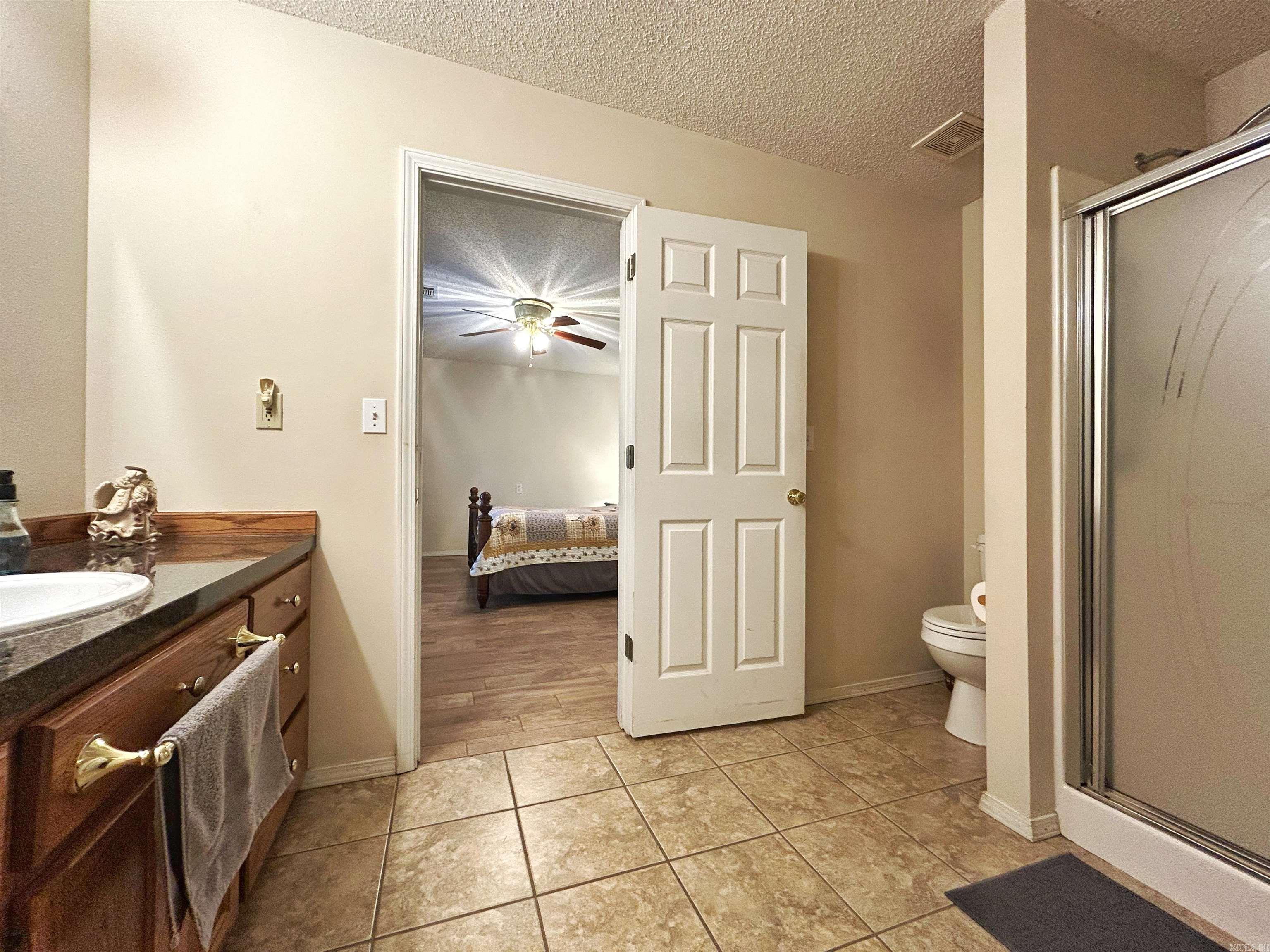 212  Cherokee Ln  Clarksville, AR