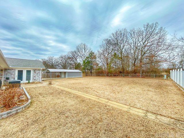 212  Cherokee Ln  Clarksville, AR