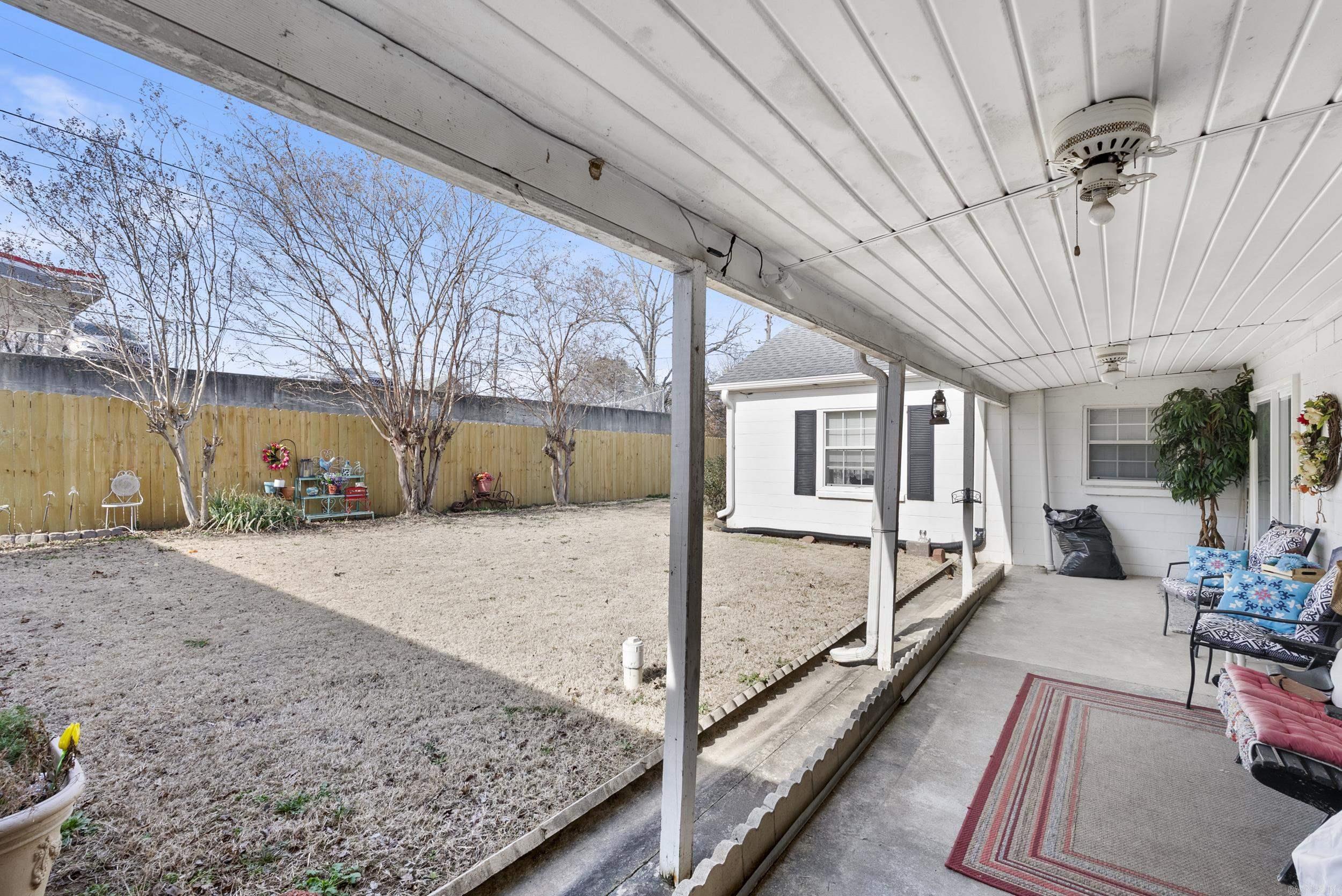 111 NW Front  Bradford, AR