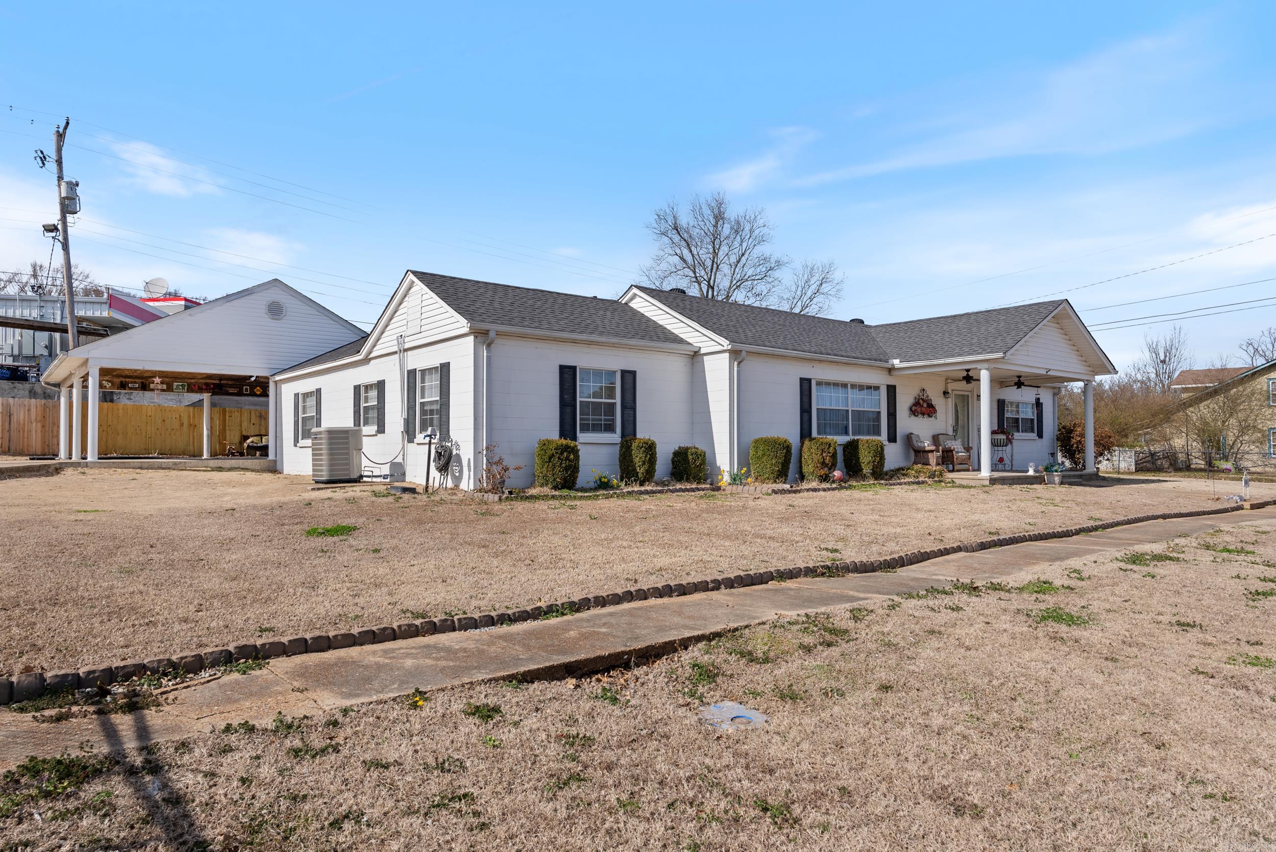 111 NW Front  Bradford, AR
