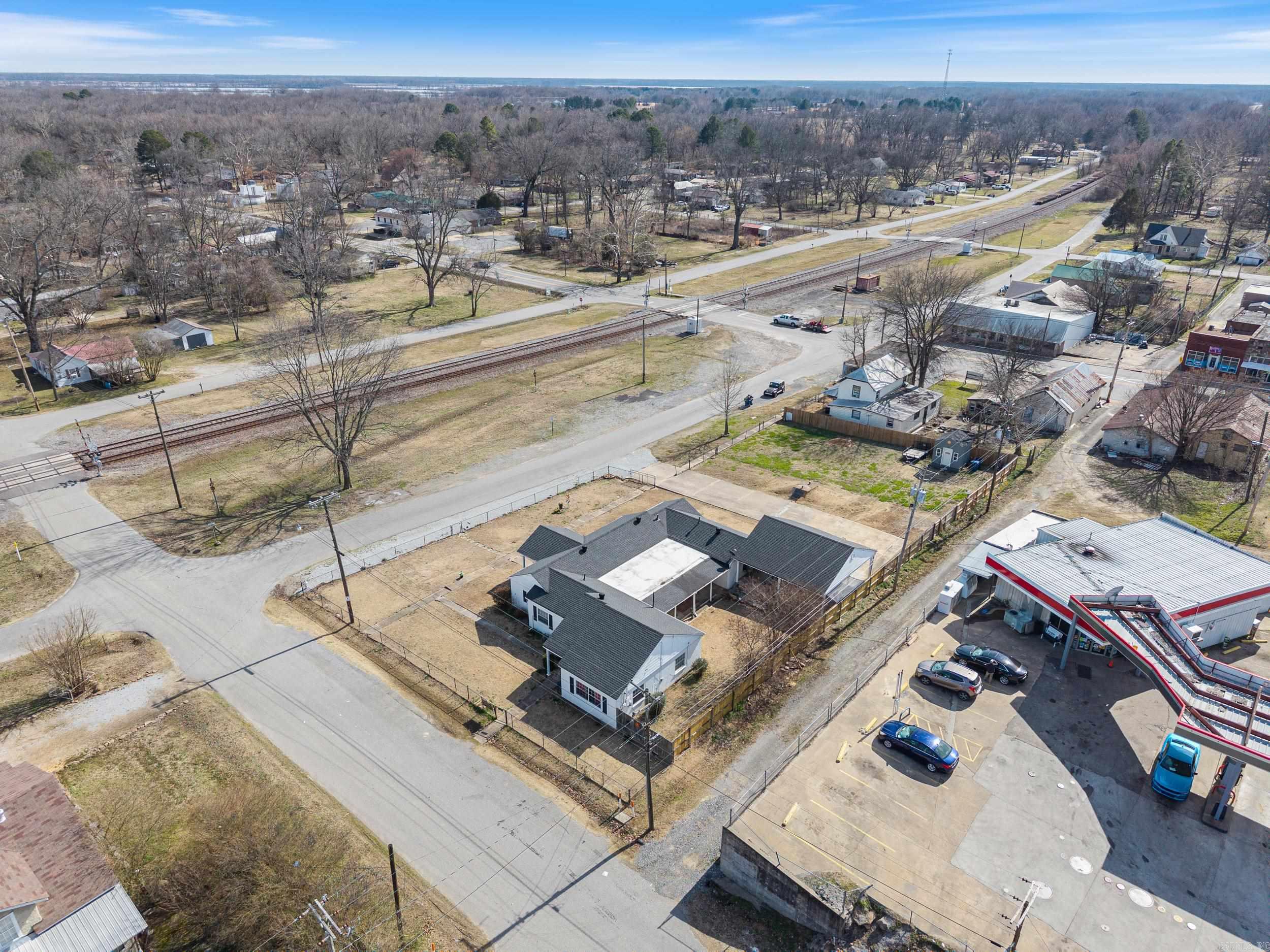 111 NW Front  Bradford, AR