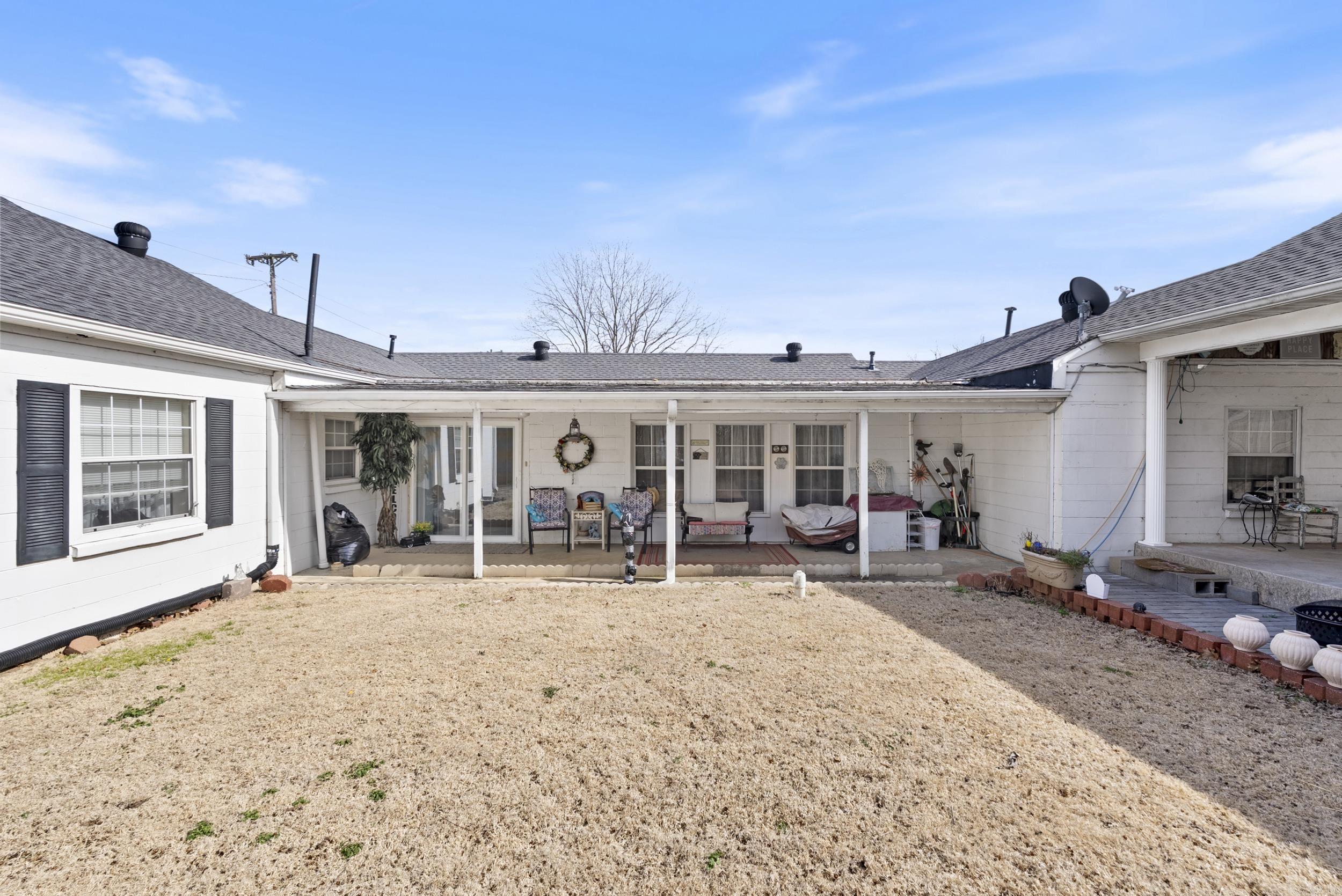 111 NW Front  Bradford, AR
