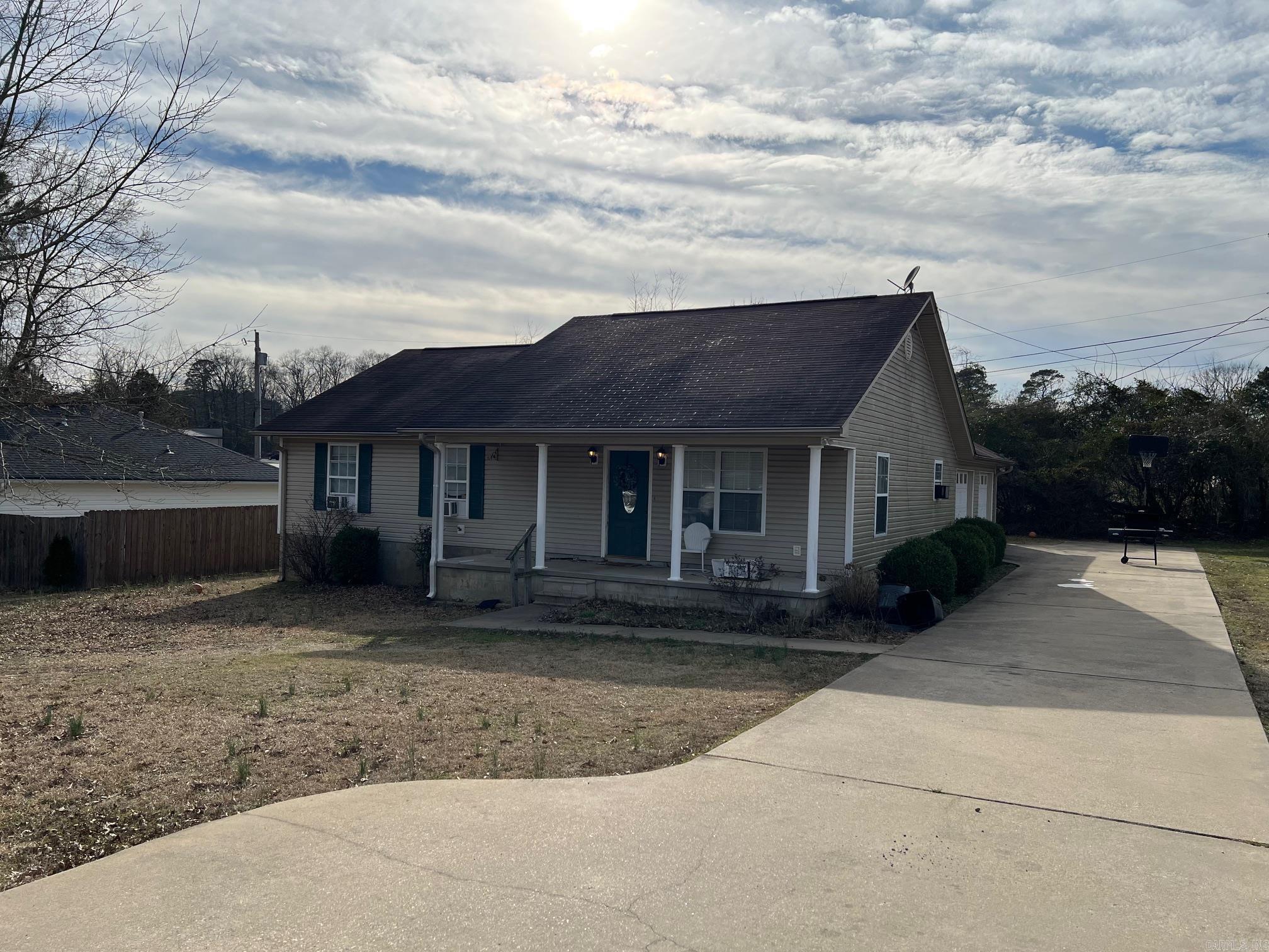 27  Carloyn Rd  Sheridan, AR