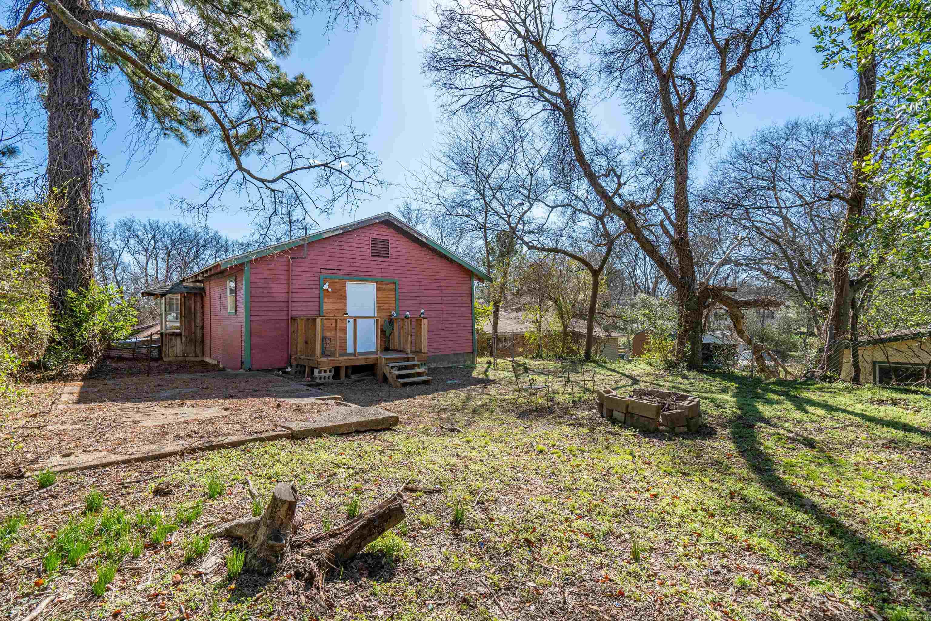108  Helen  Hot Springs, AR
