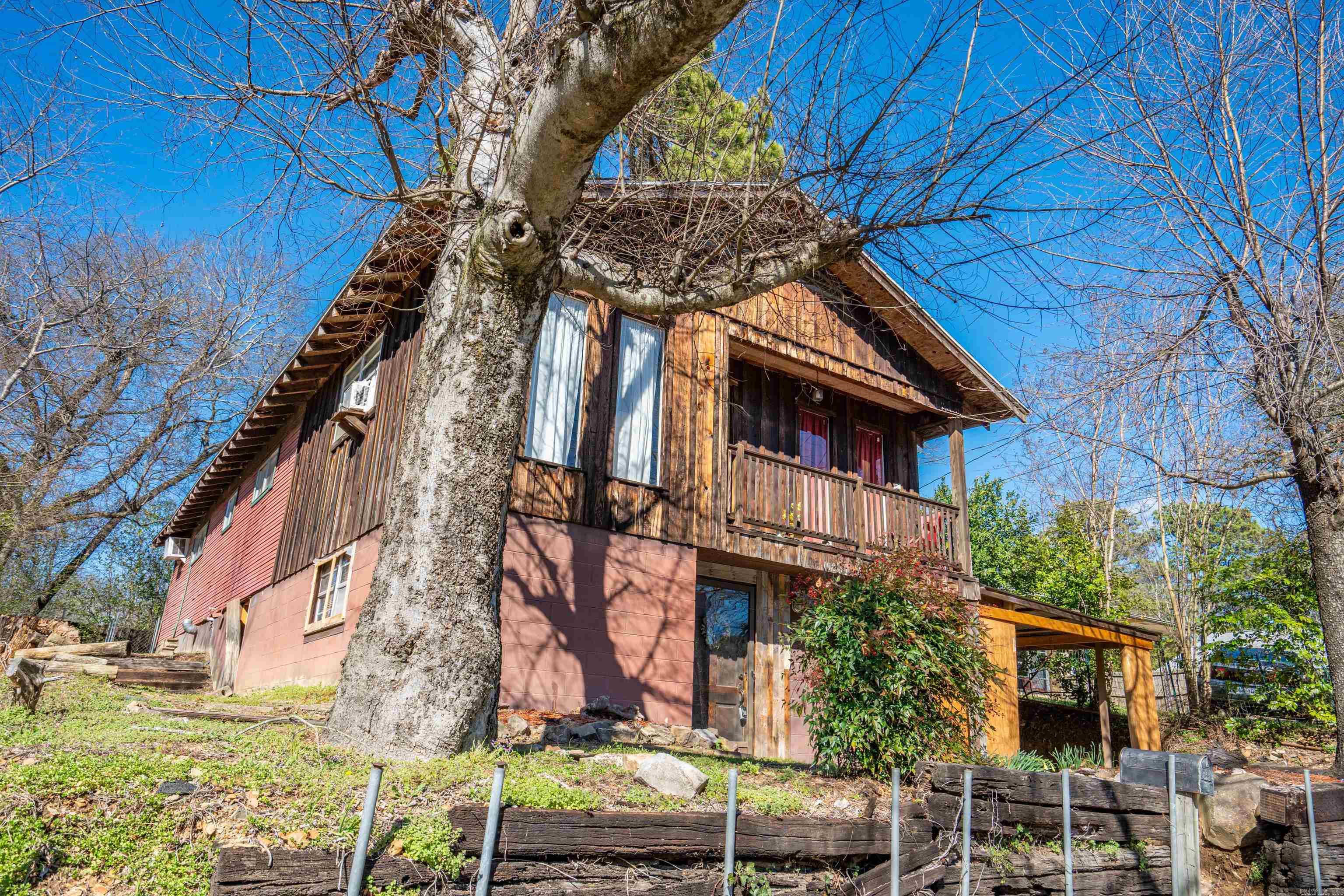 108  Helen  Hot Springs, AR