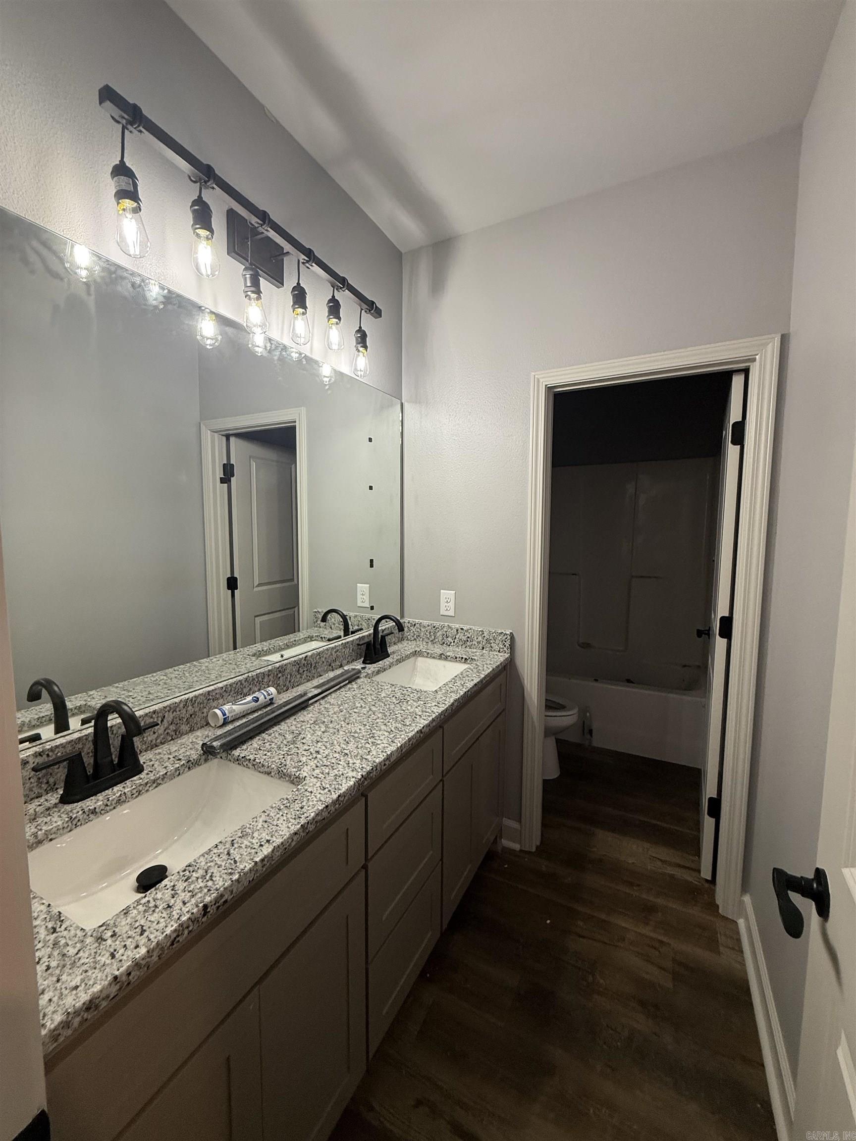 21364  Ashland  Hensley, AR
