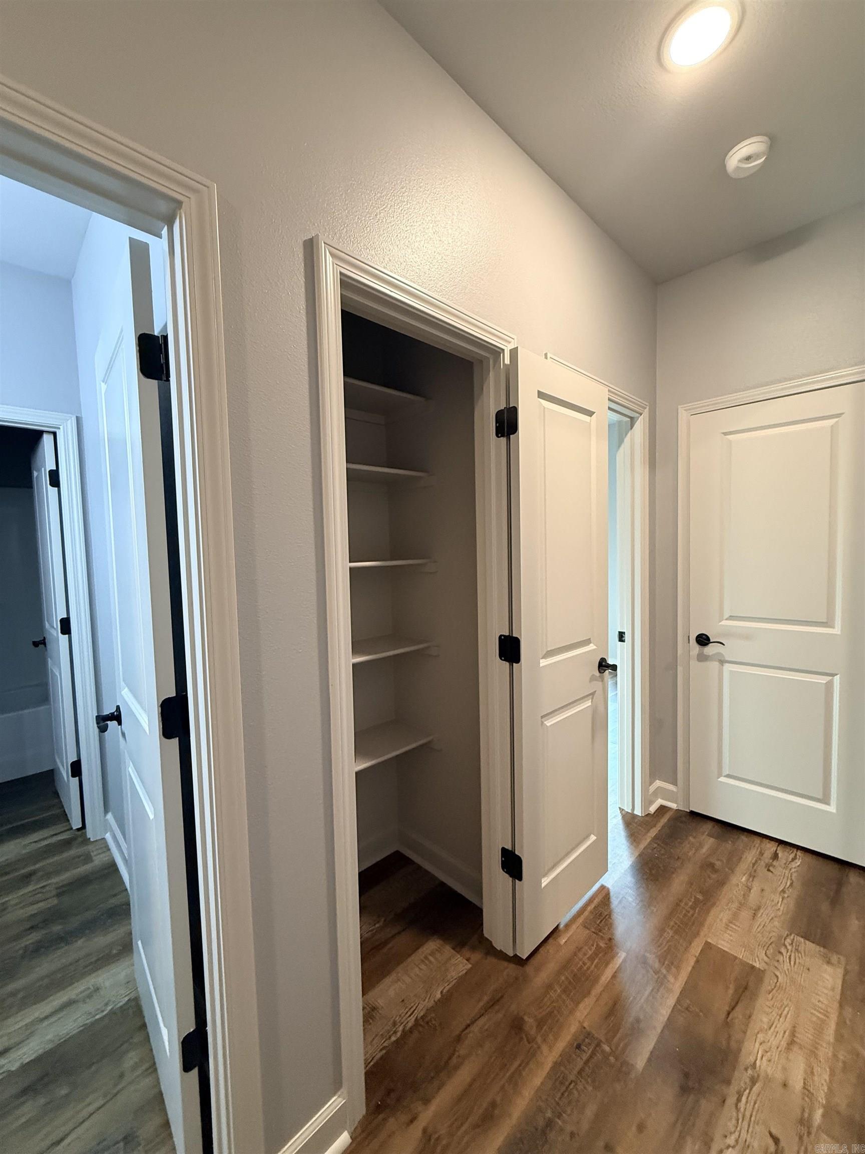 21364 Ashland  Hensley, AR