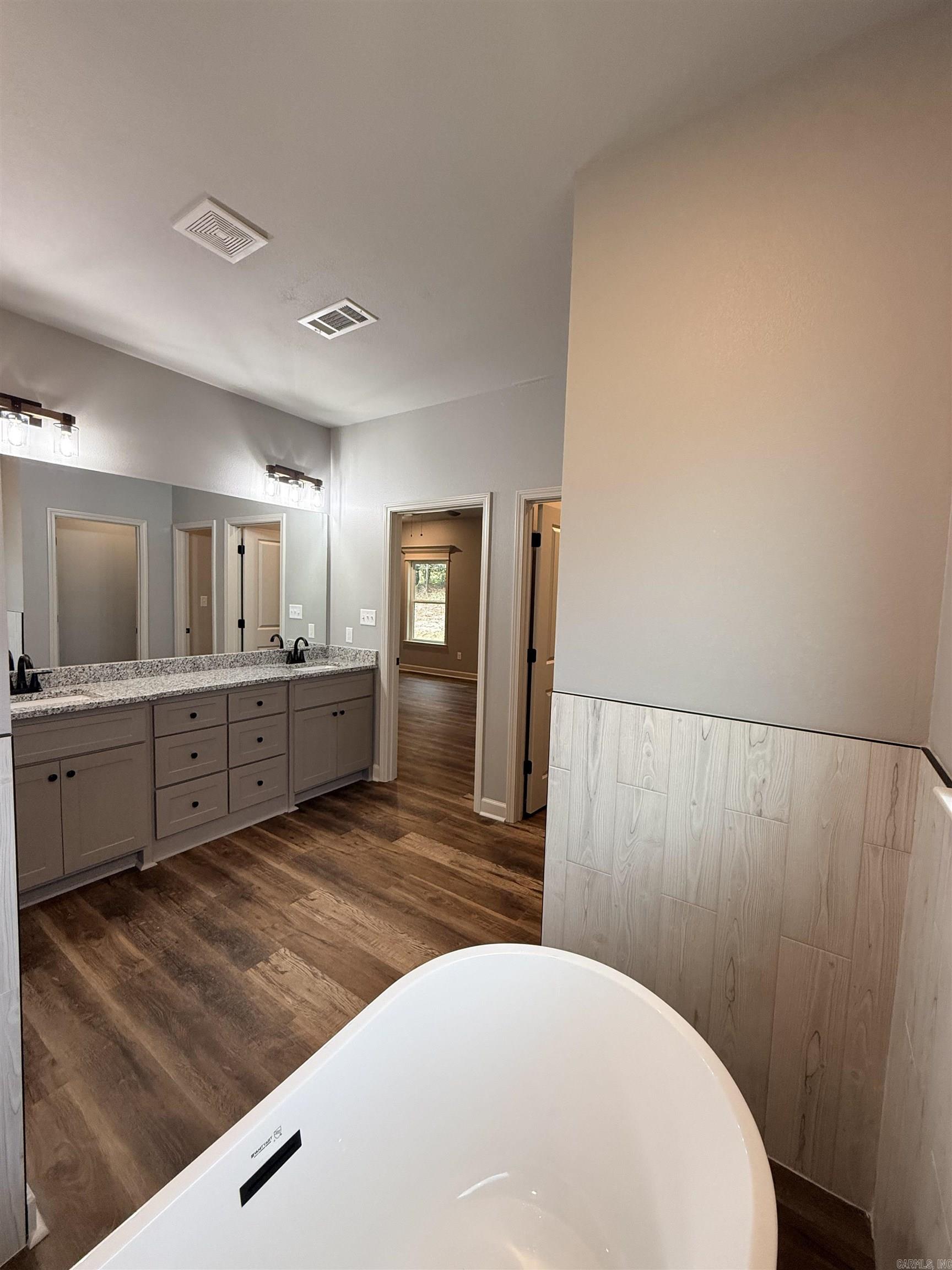 21364 Ashland  Hensley, AR