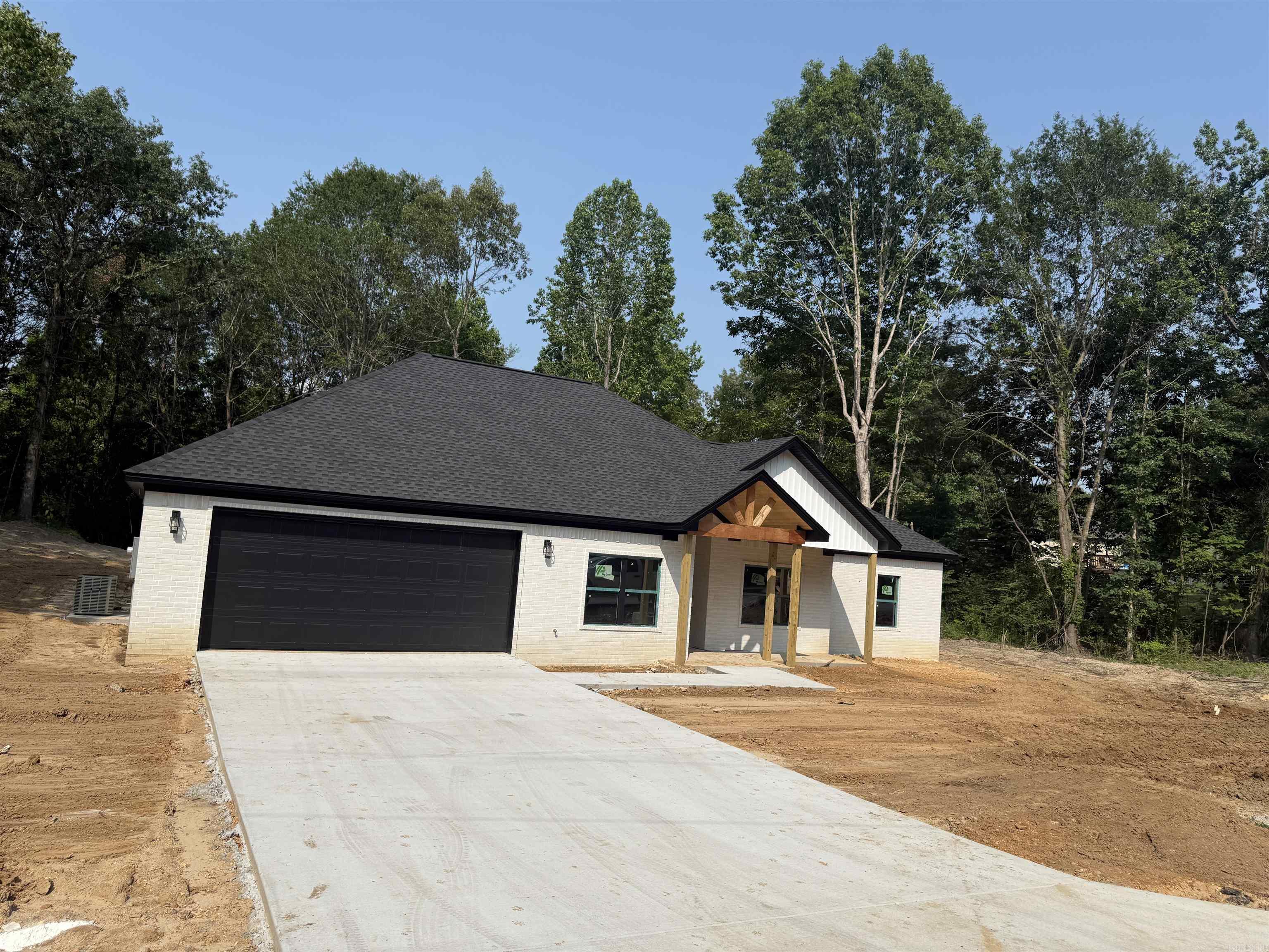 21364 Ashland  Hensley, AR