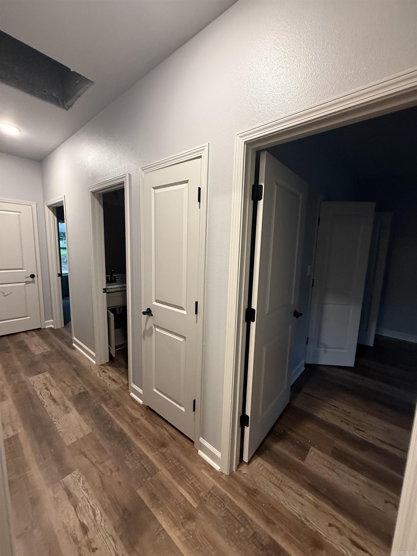 21364 Ashland  Hensley, AR