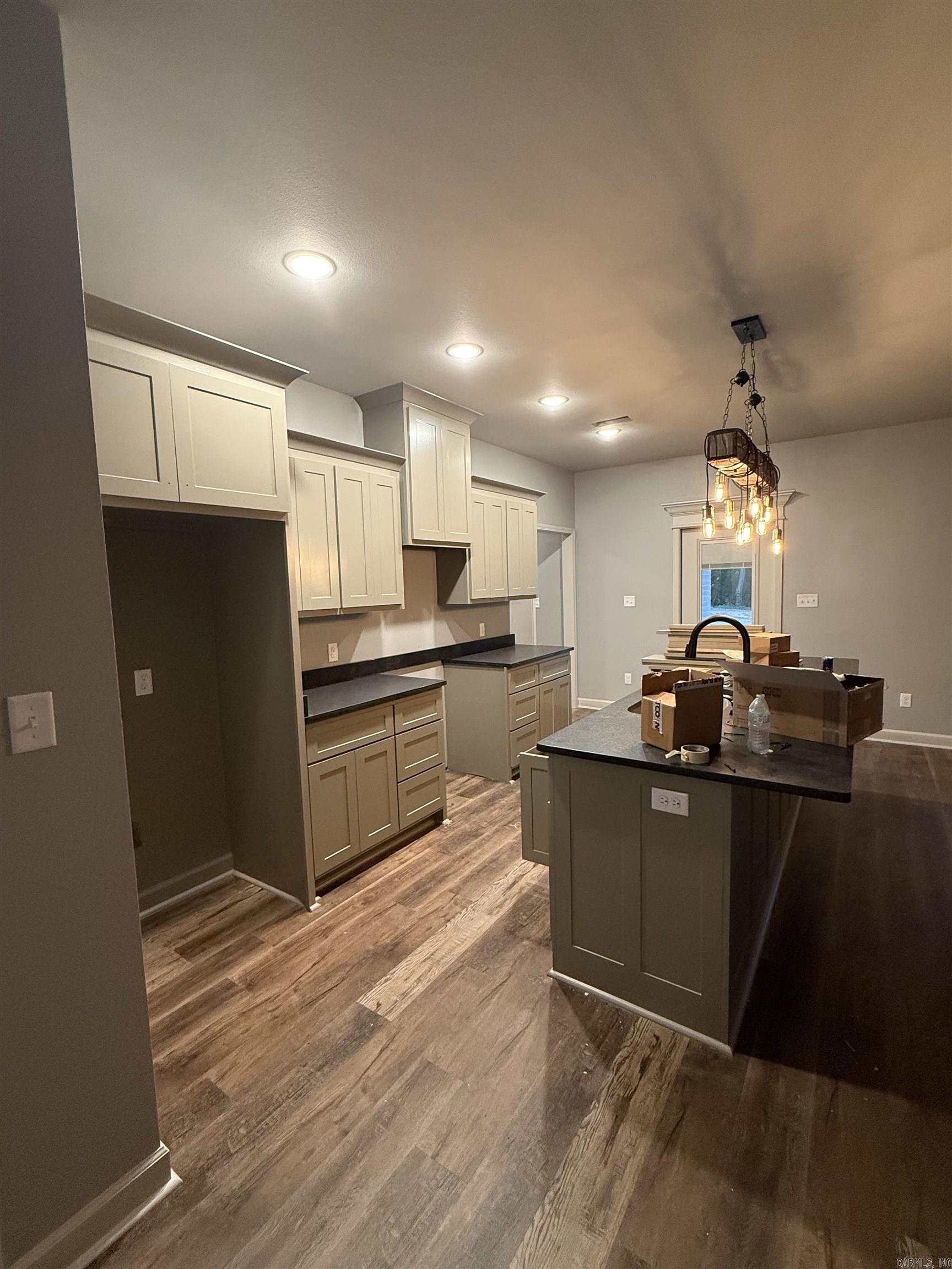 21364  Ashland  Hensley, AR
