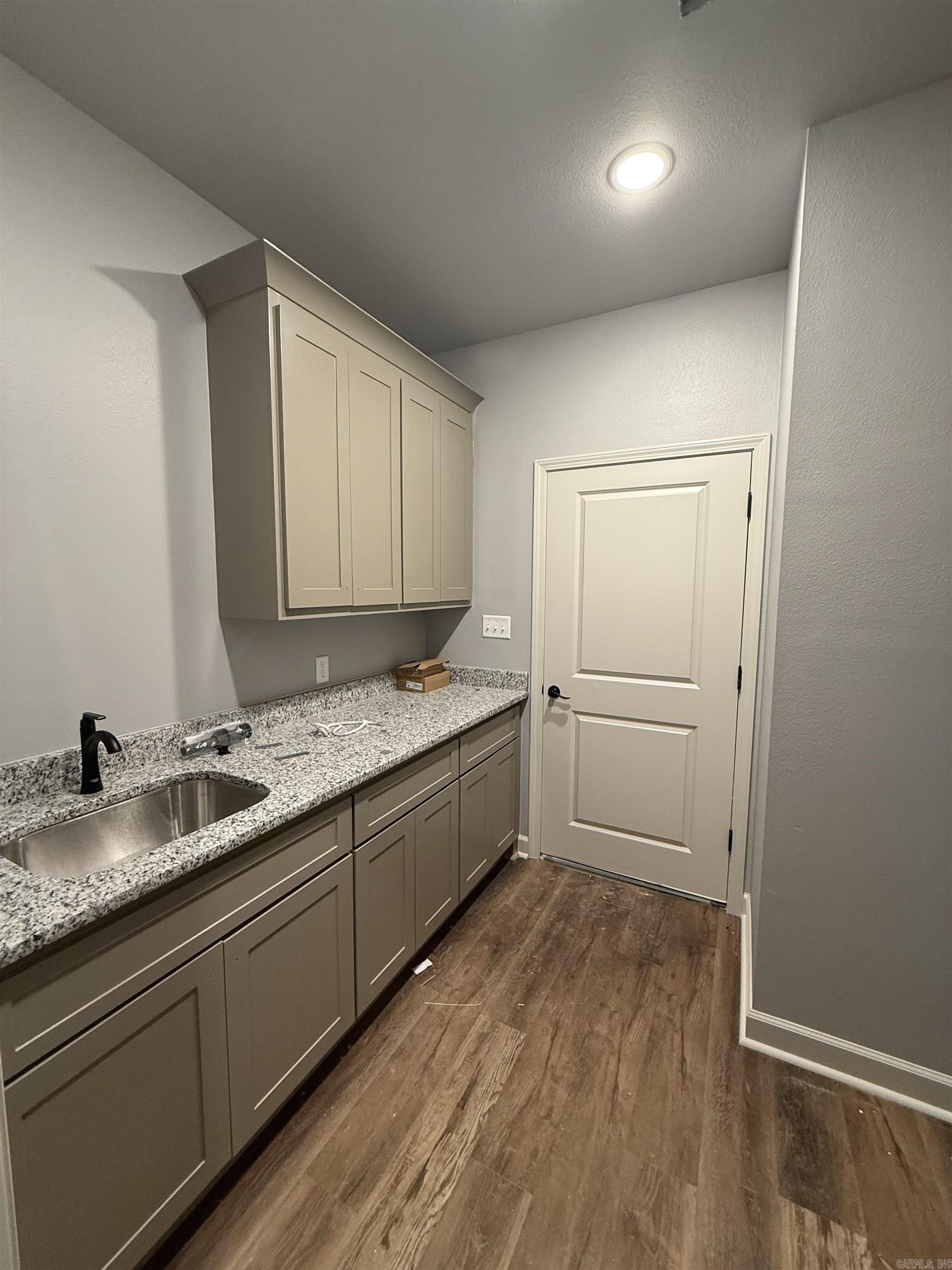 21364 Ashland  Hensley, AR