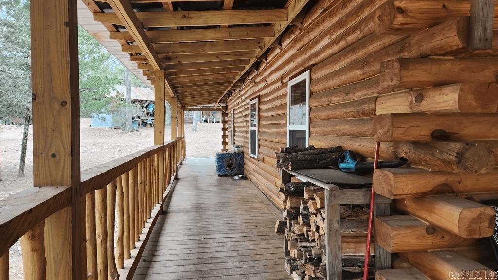 1775  Polk Rd 61  Mena, AR