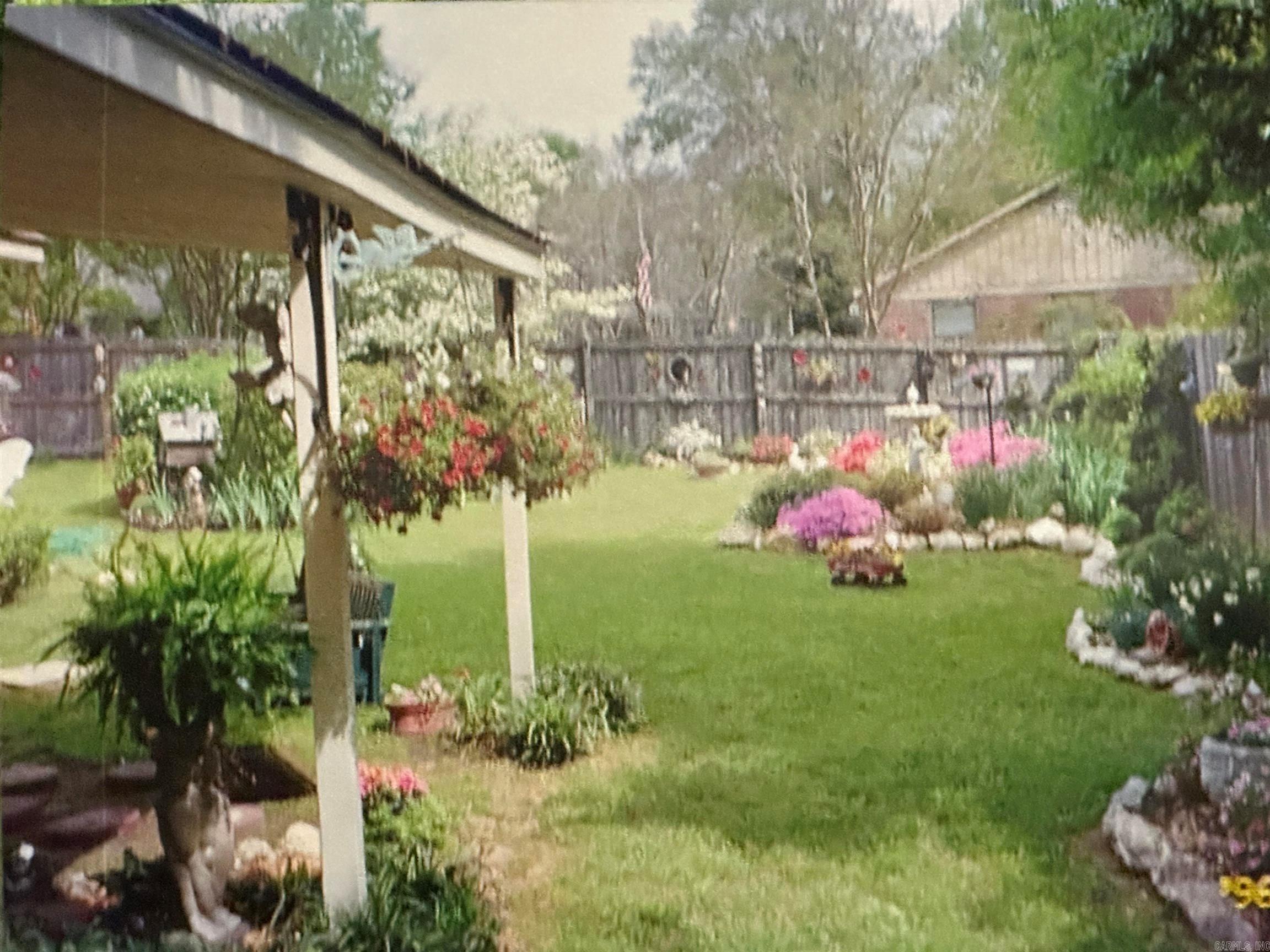 300 E Conway Benton, AR 72015