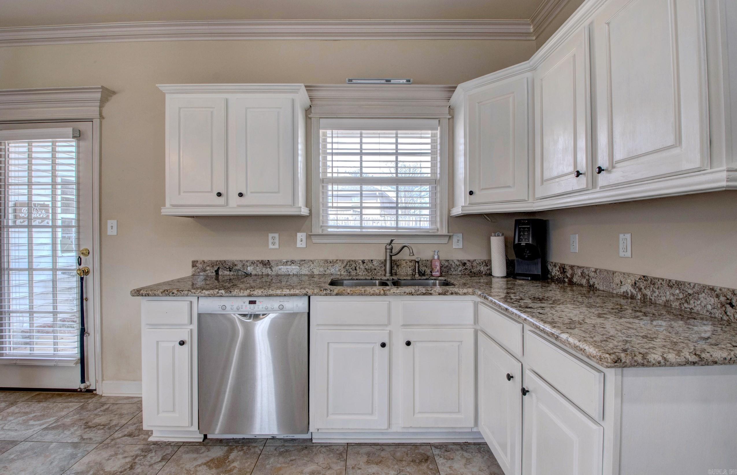 5  Grant Cove  Maumelle, AR