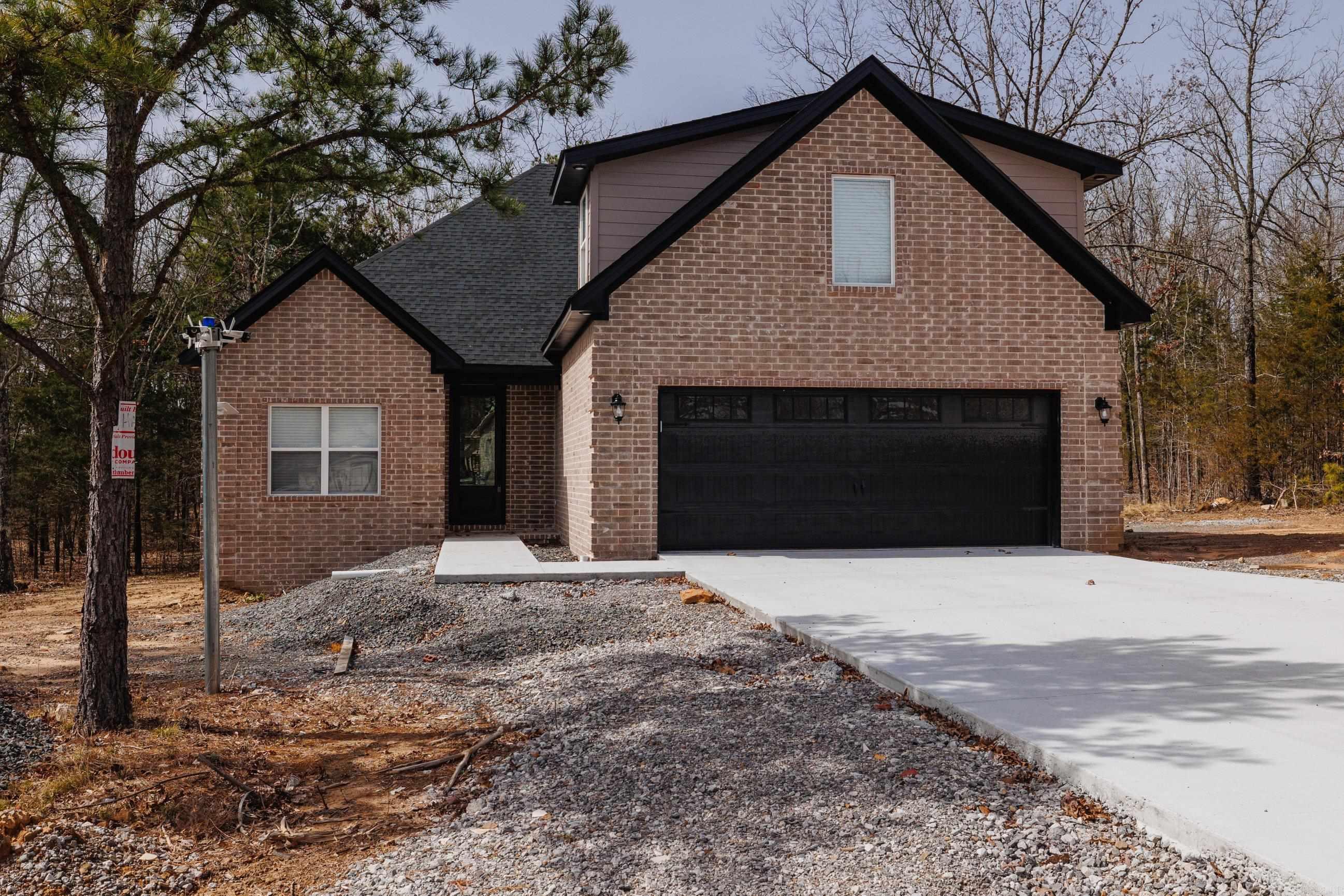 8  Hawks Point  Edgemont, AR