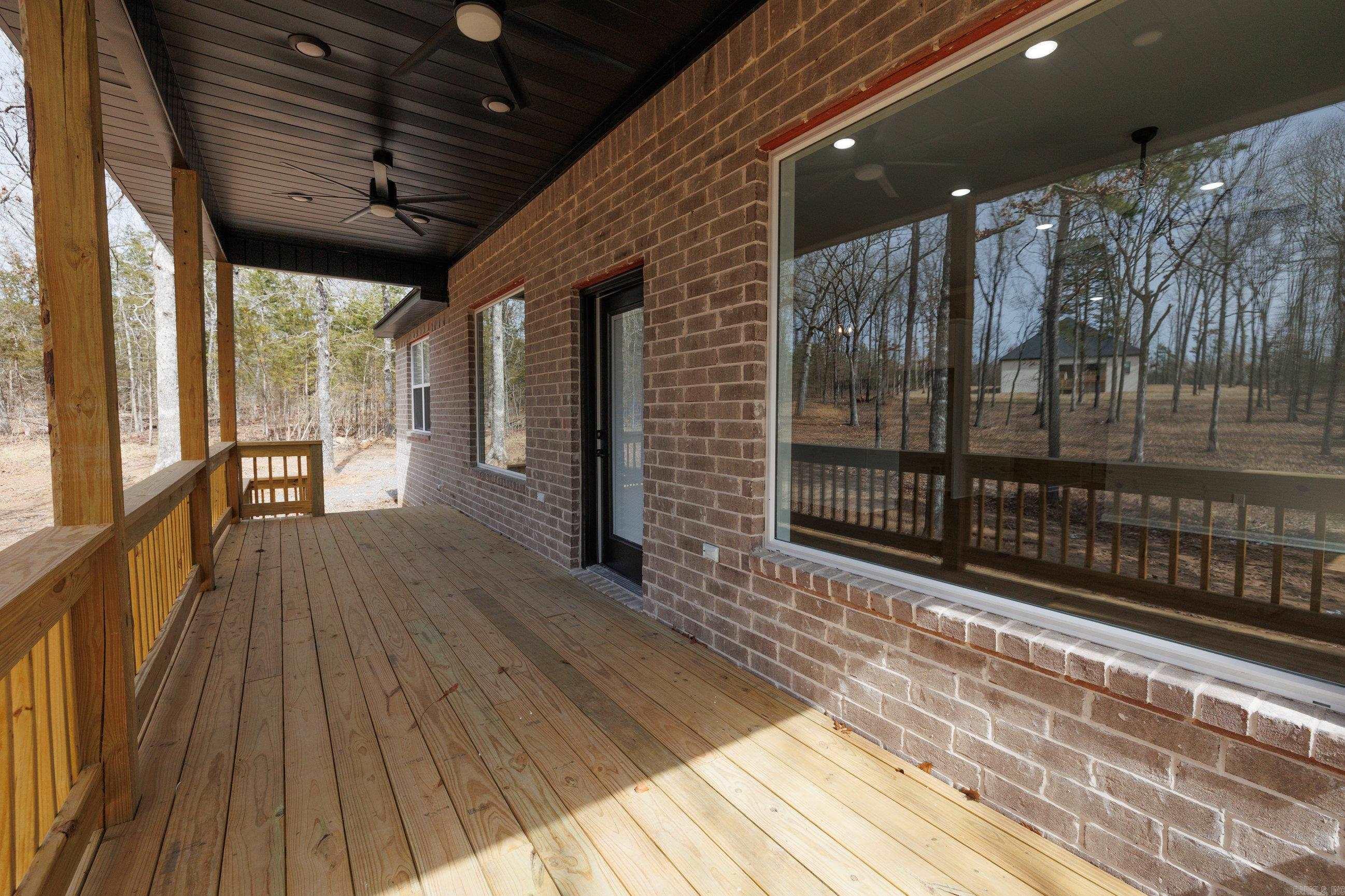 8  Hawks Point  Edgemont, AR