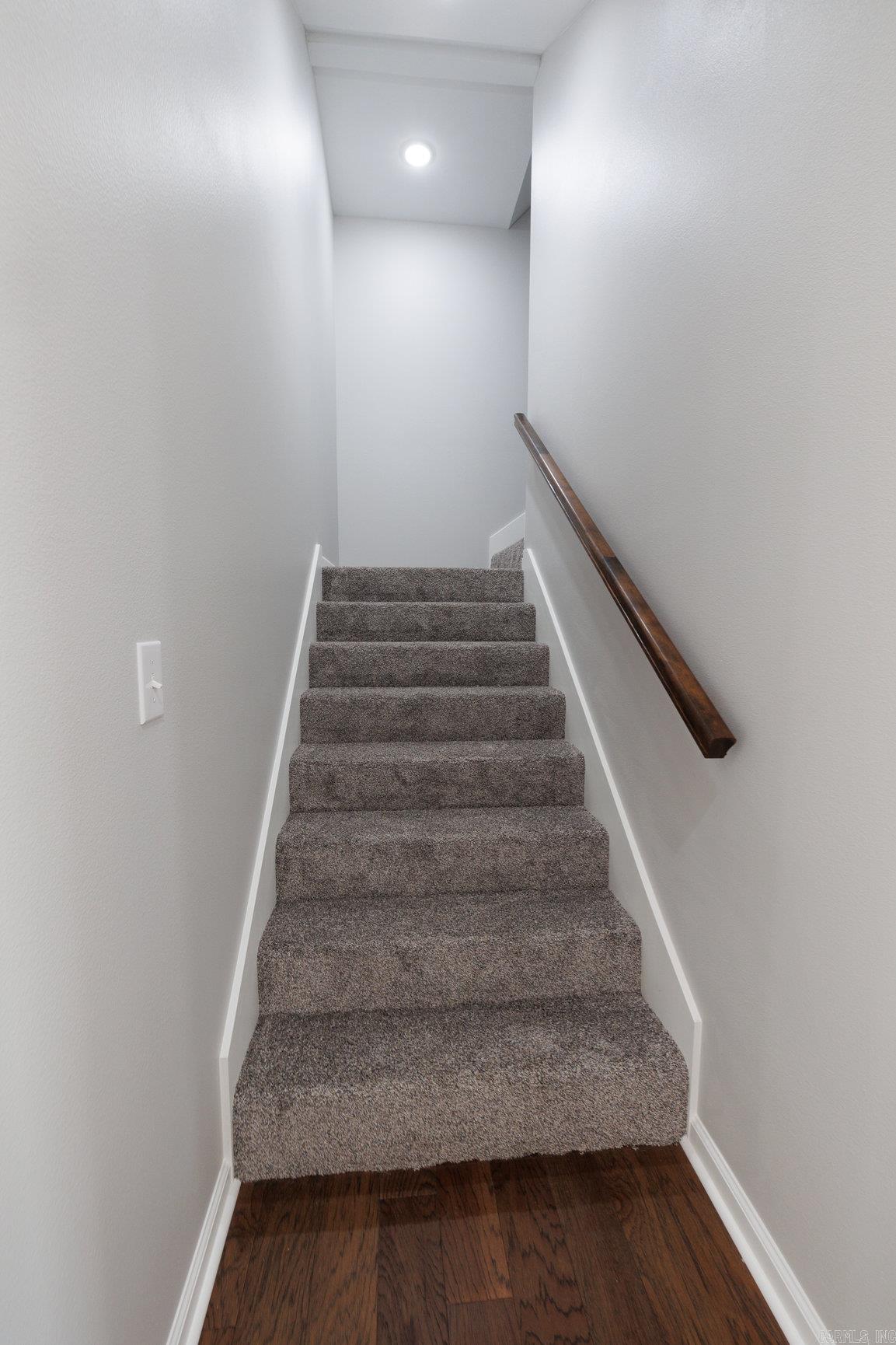 8 Hawks Point Edgemont, AR 72044