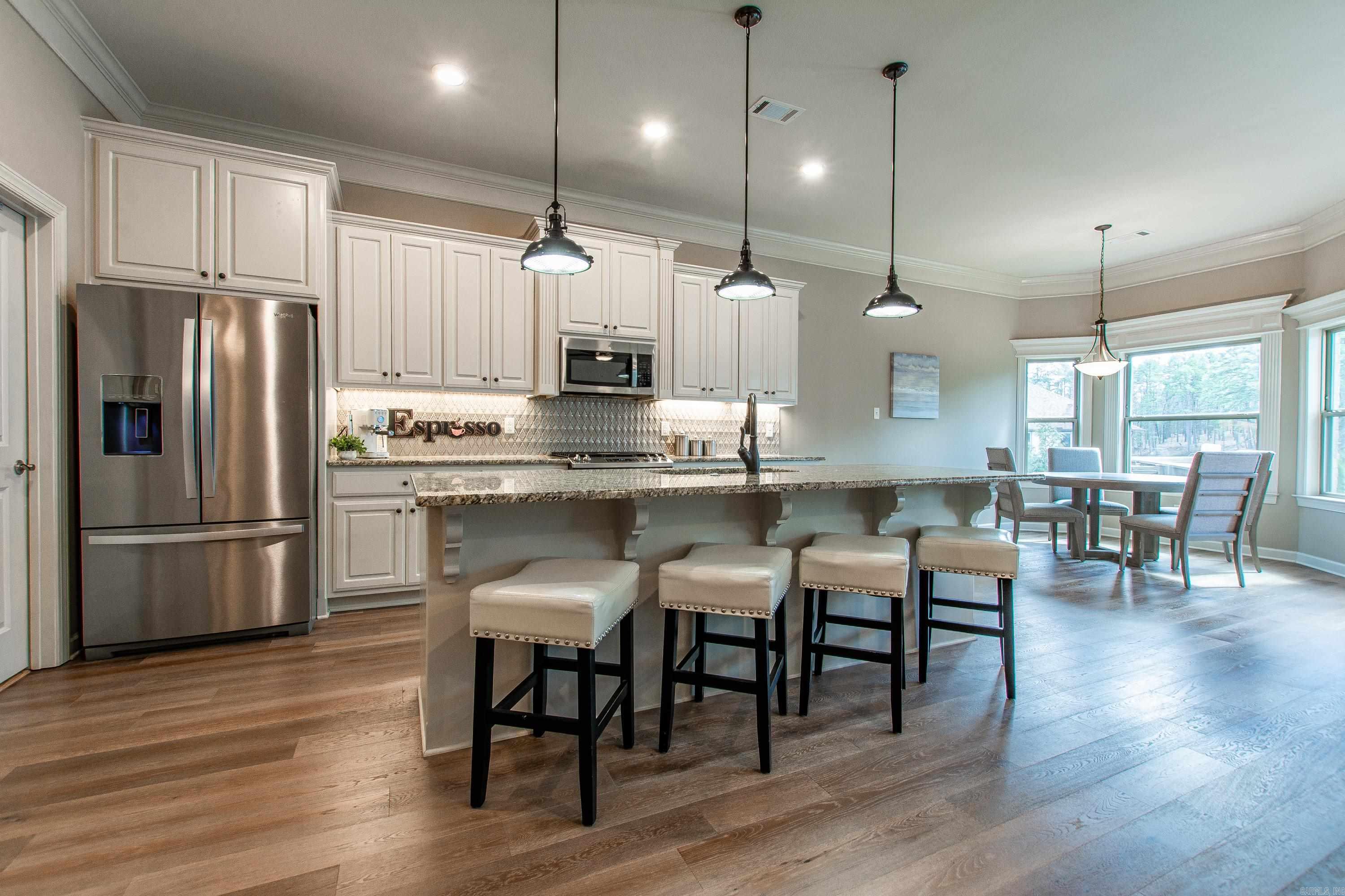 14  Majestic  Maumelle, AR