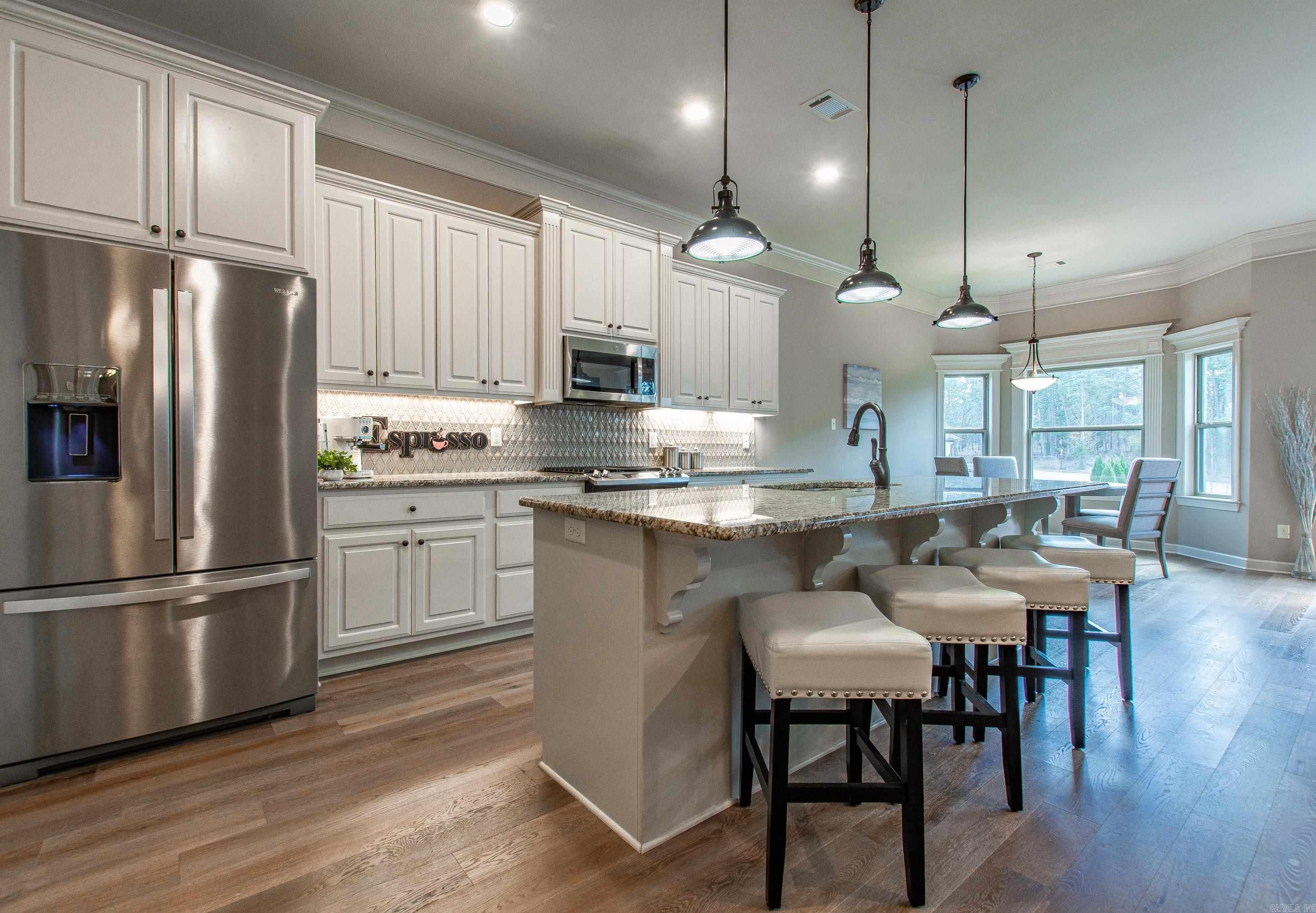14  Majestic  Maumelle, AR
