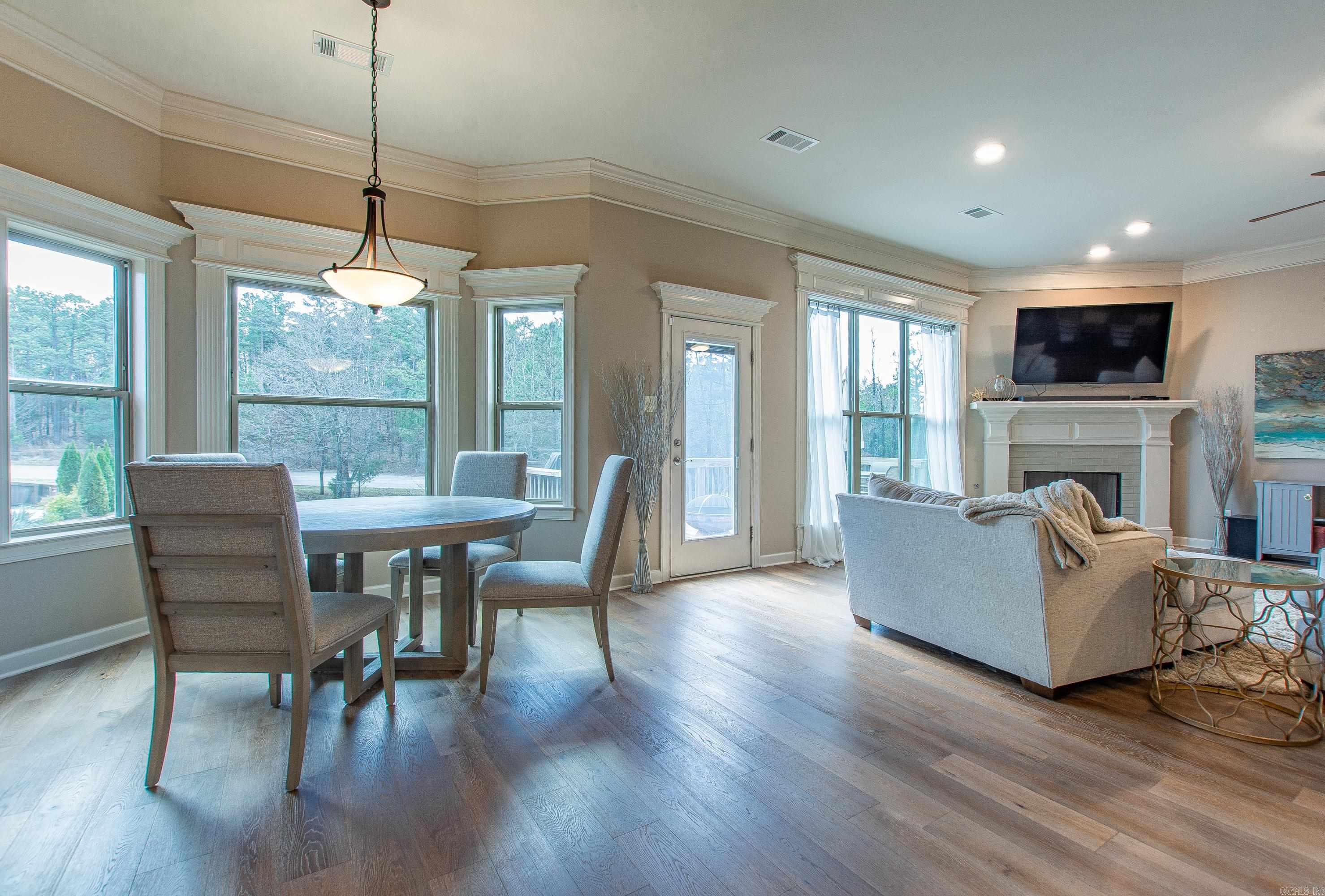 14  Majestic  Maumelle, AR