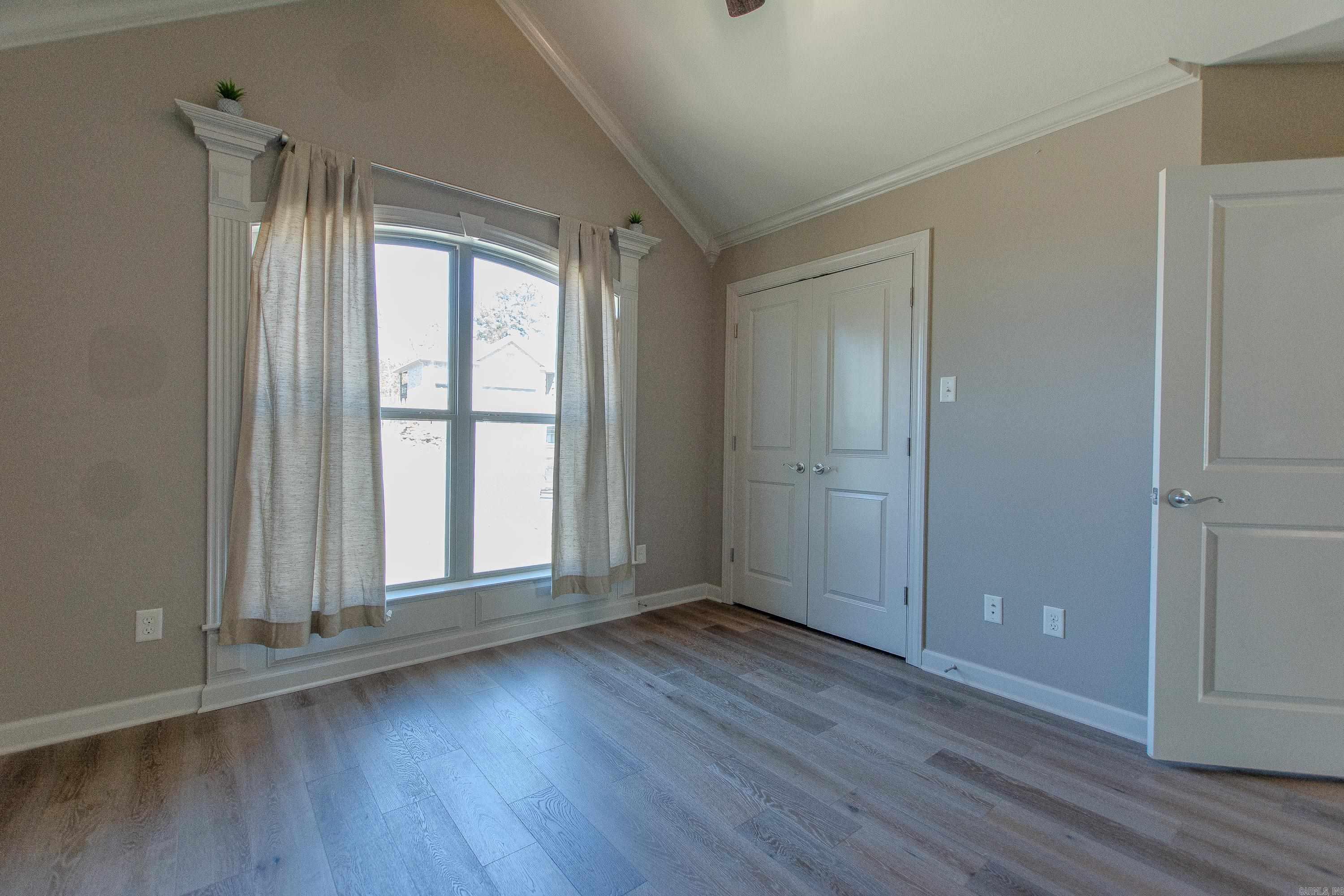 14  Majestic  Maumelle, AR