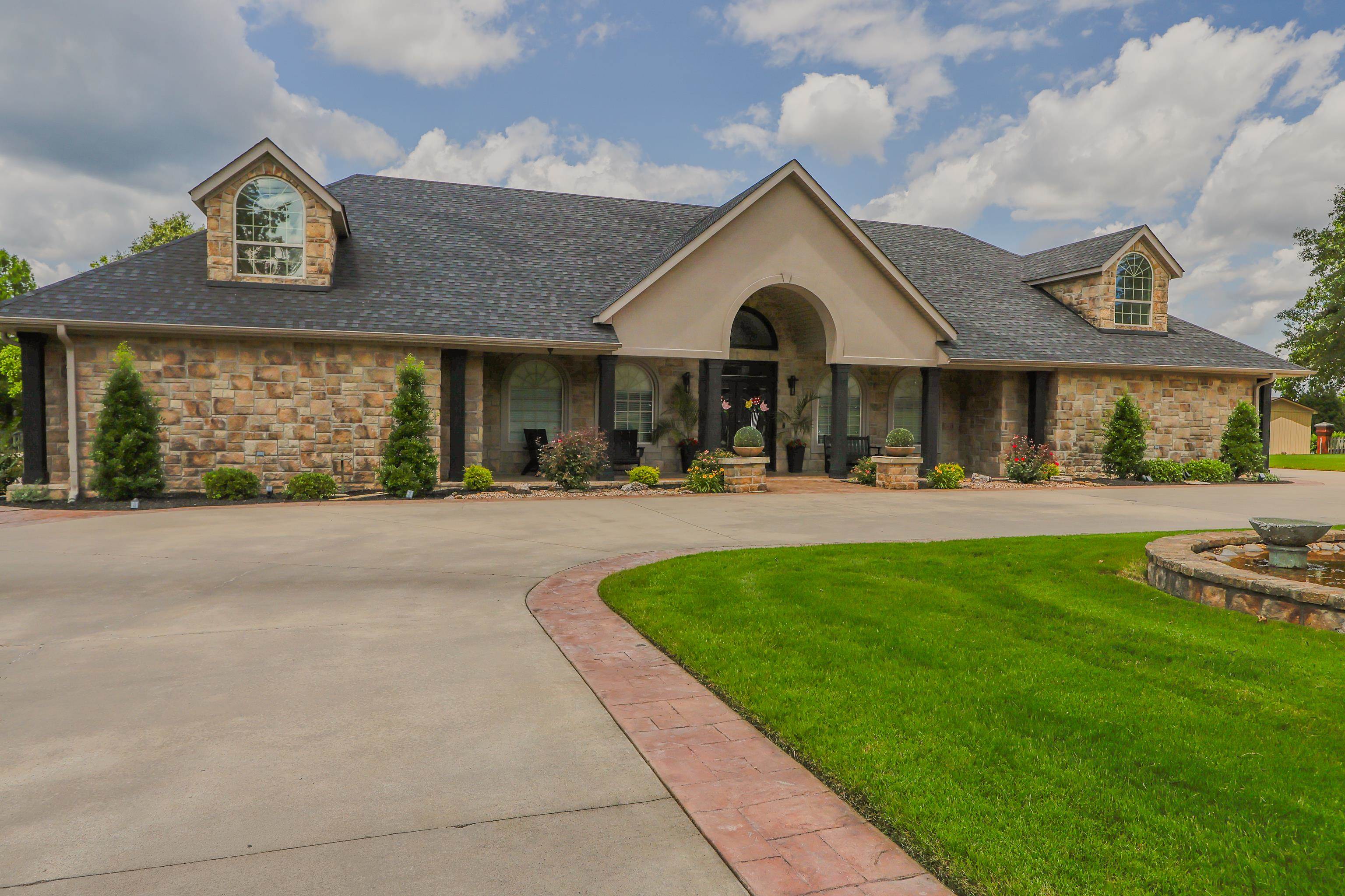 3205  Pruetts Chapel  Paragould, AR