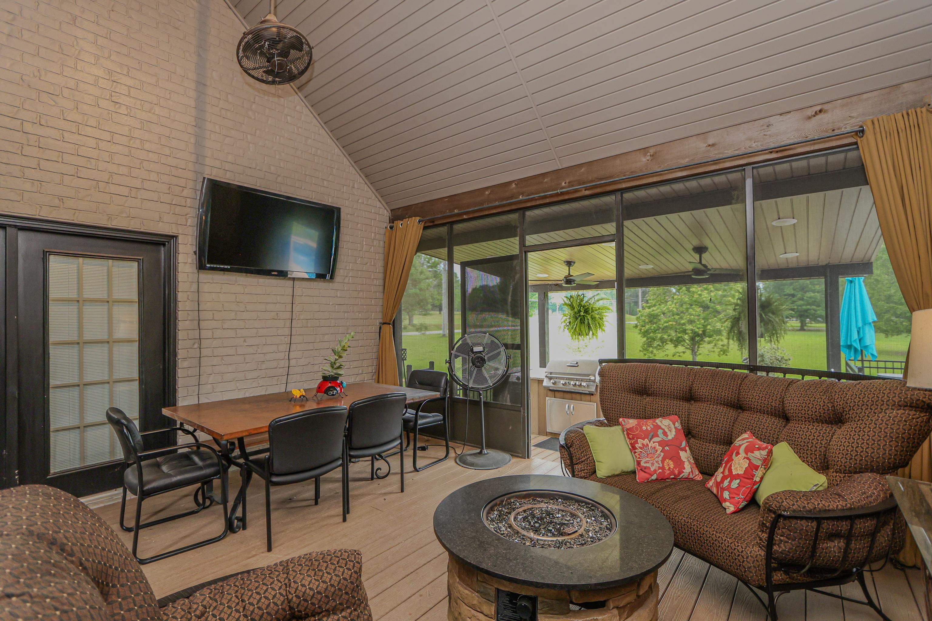 3205  Pruetts Chapel  Paragould, AR