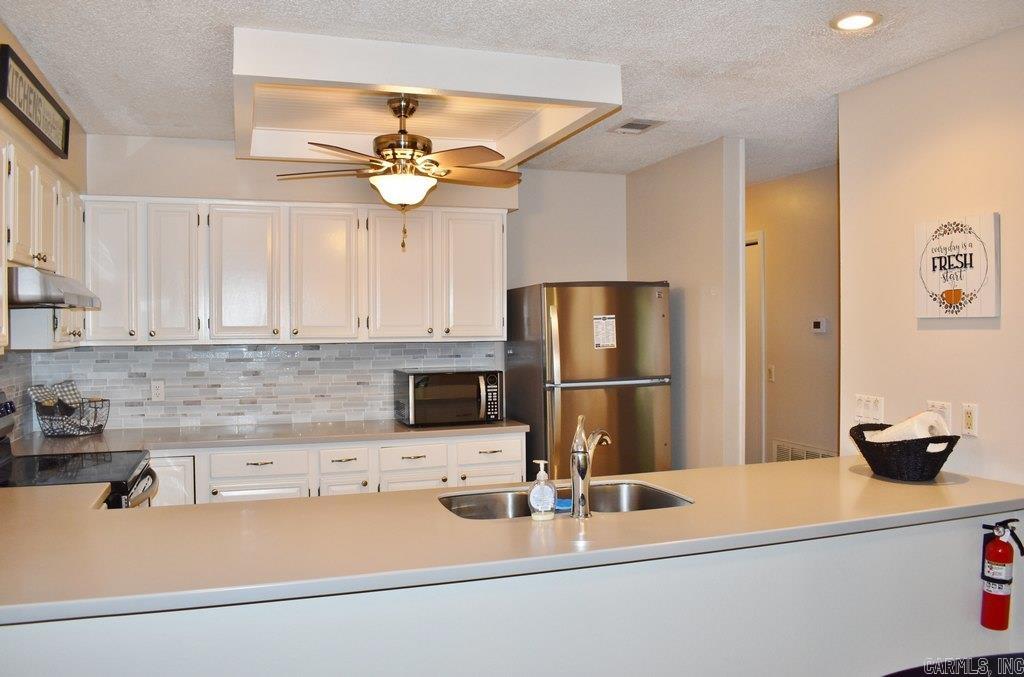 22  Reddina  Hot Springs Village, AR