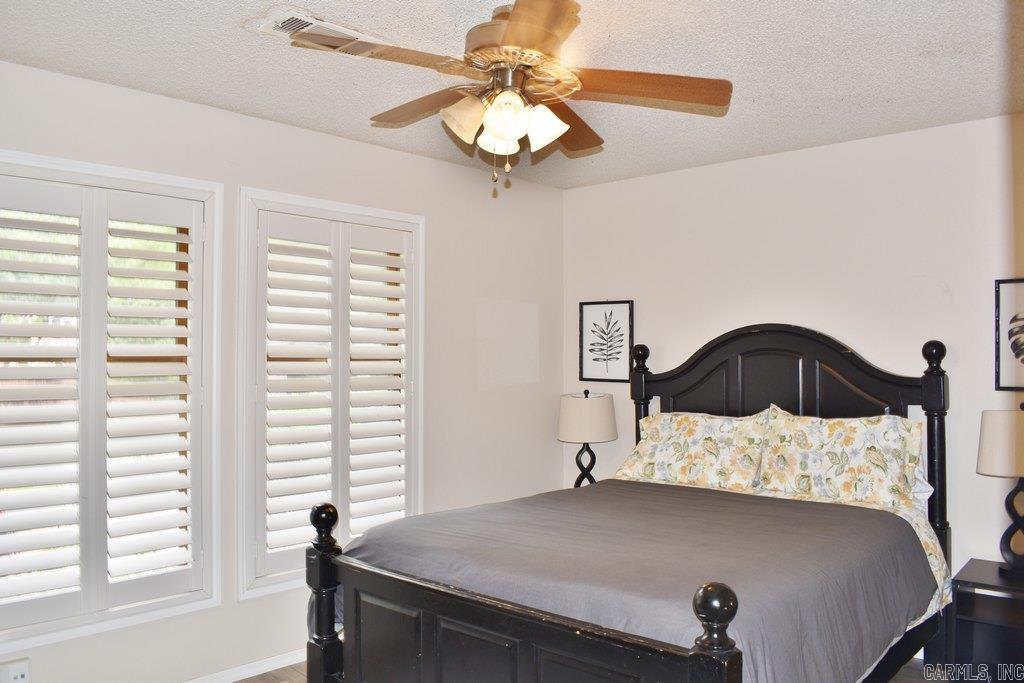 22  Reddina  Hot Springs Village, AR