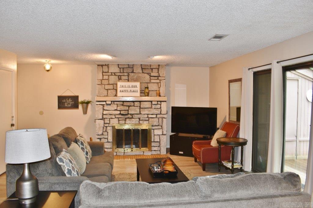 22  Reddina  Hot Springs Village, AR