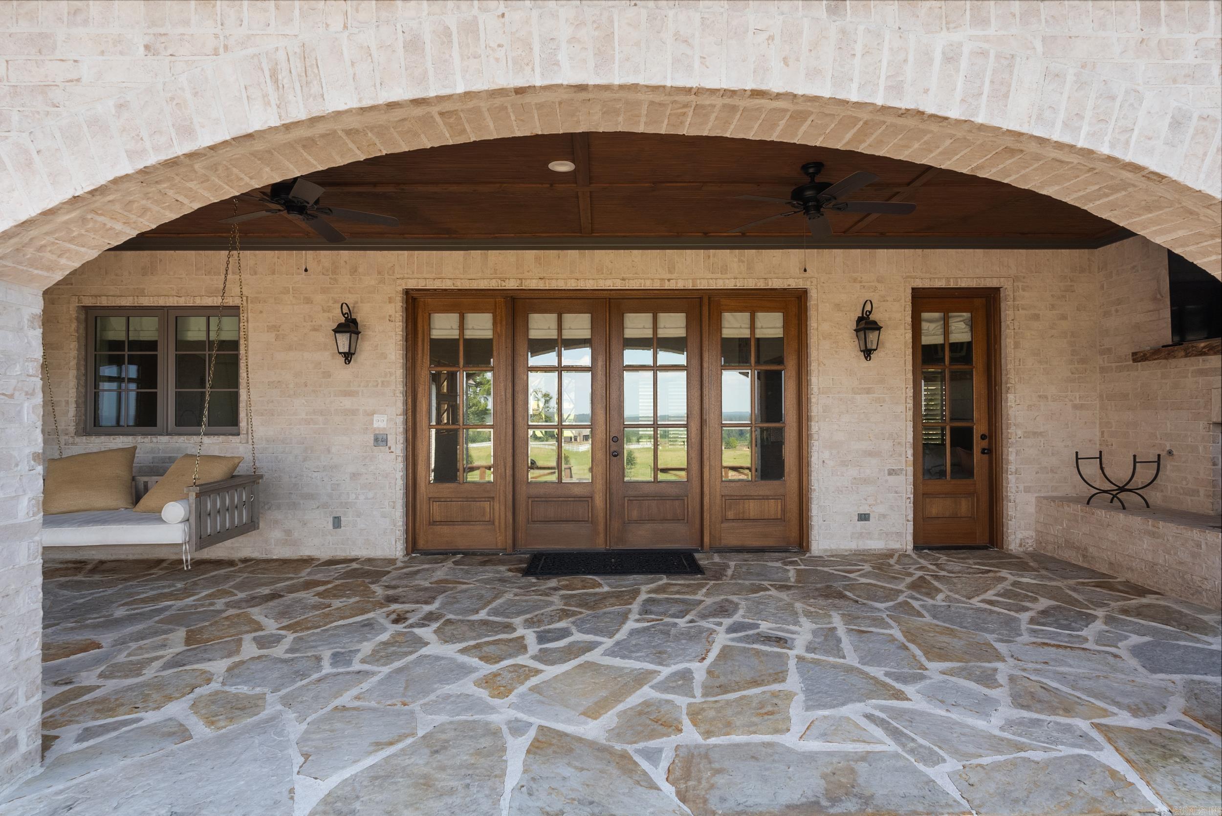 18  Sky Dr  Greenbrier, AR