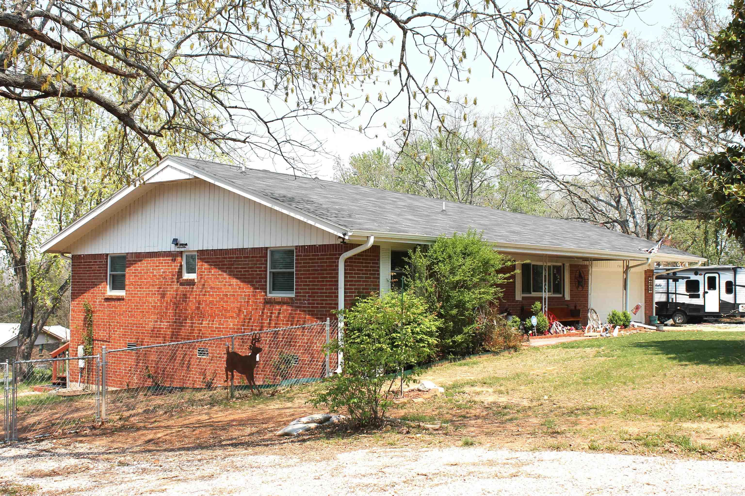701 Crossbow Road Huntsville, AR 72740