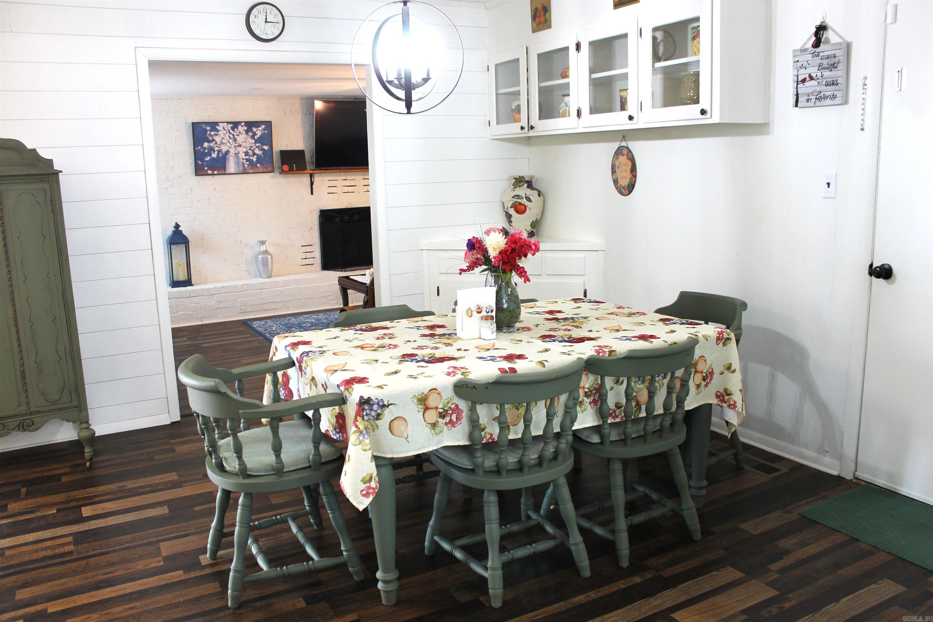701 Crossbow Road Huntsville, AR 72740