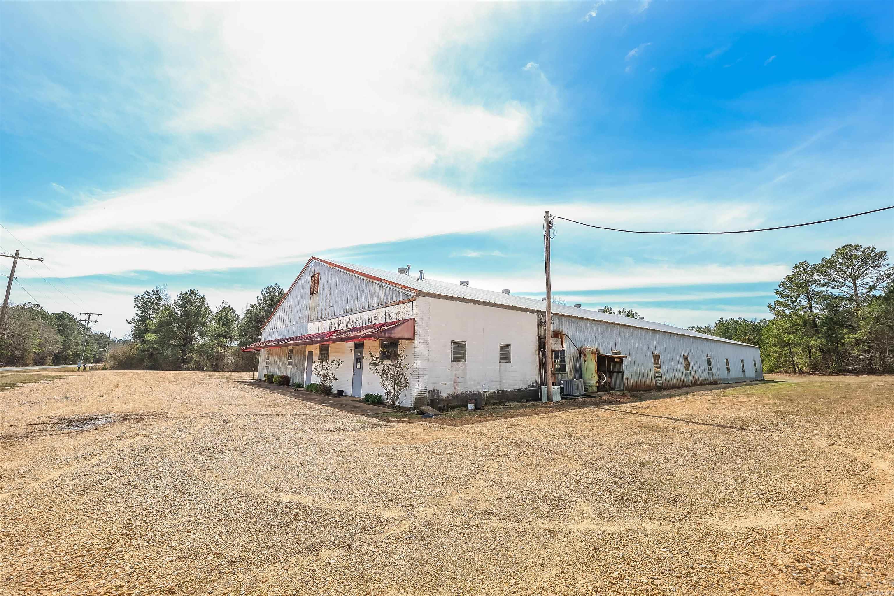 3748  Highway 376 S.  Camden, AR
