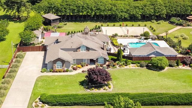3208  Silica Heights  Benton, AR