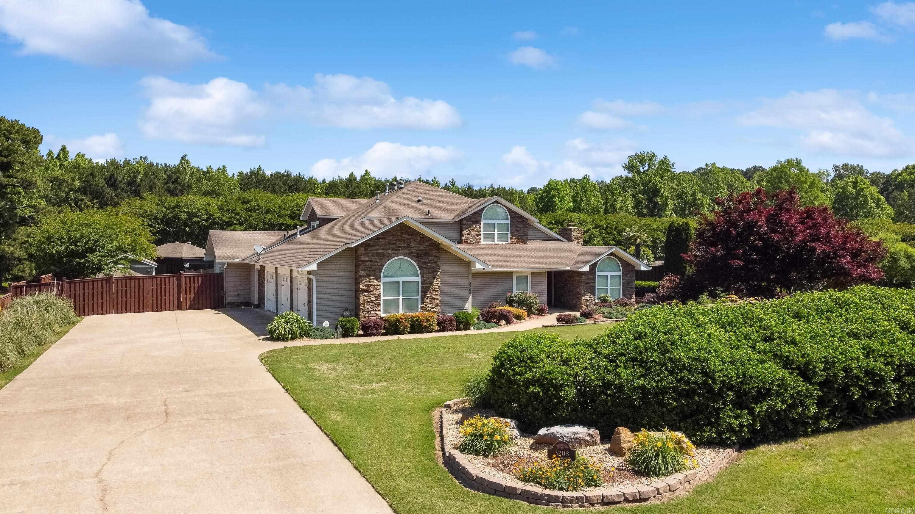 3208  Silica Heights  Benton, AR