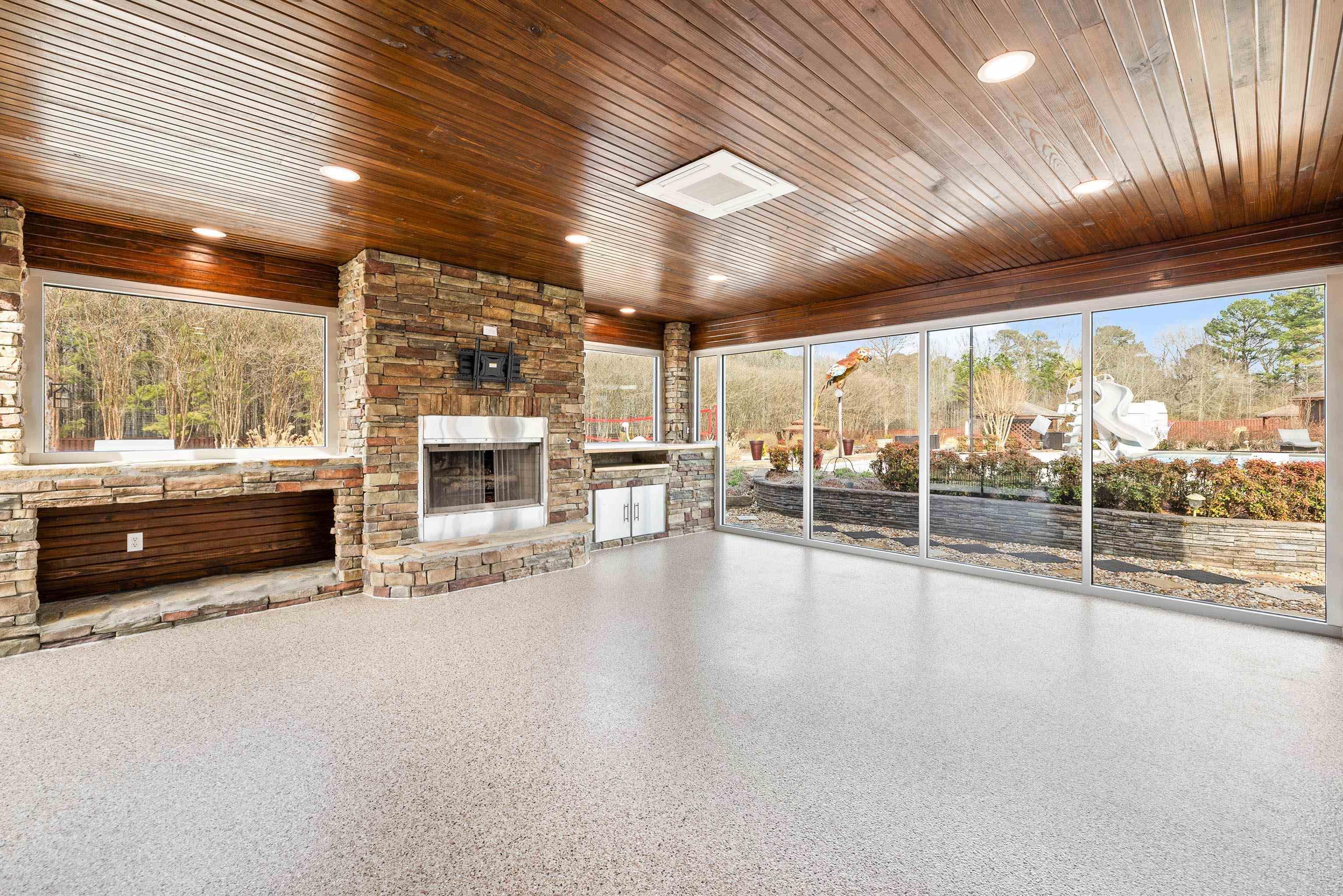 3208  Silica Heights  Benton, AR