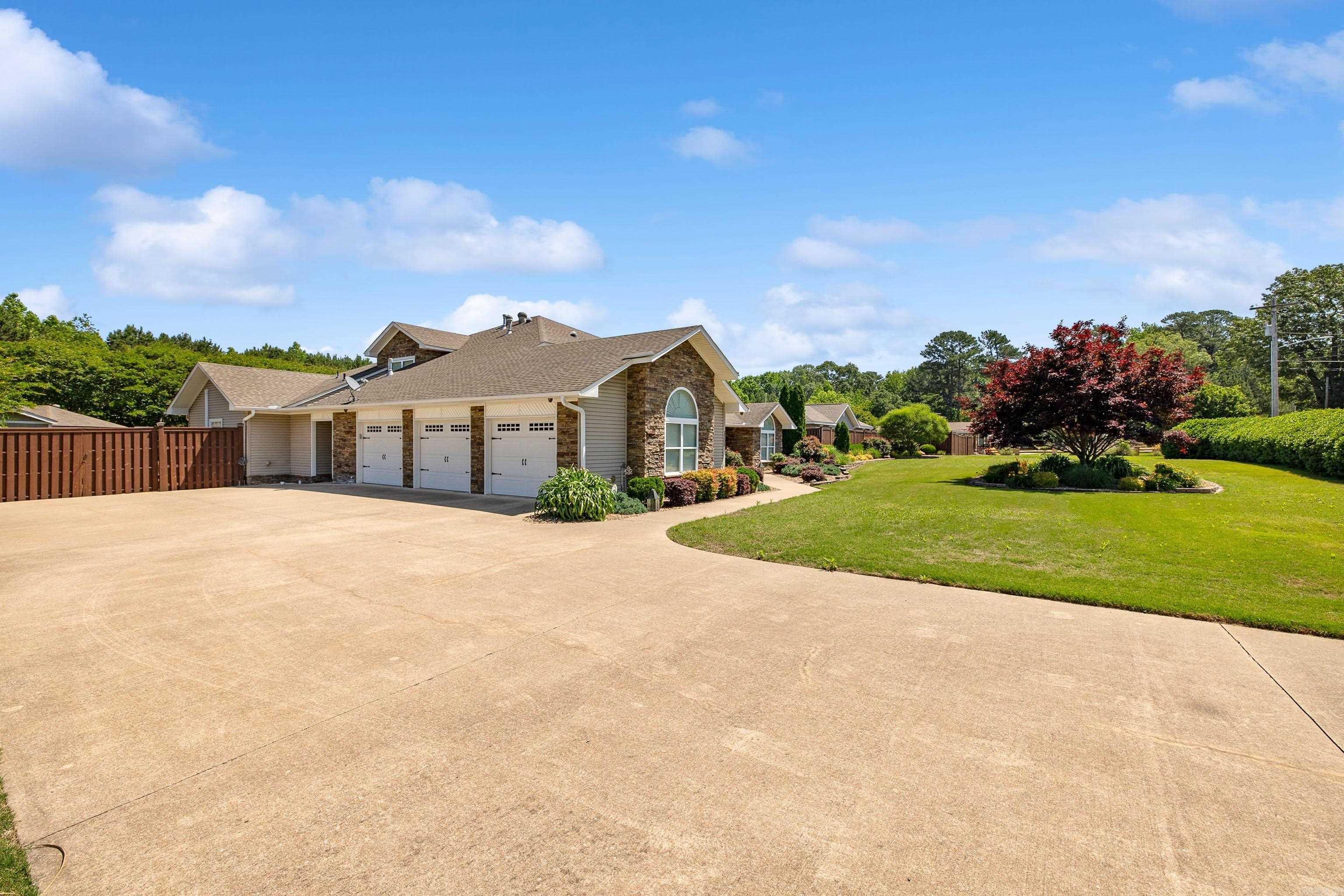 3208  Silica Heights  Benton, AR