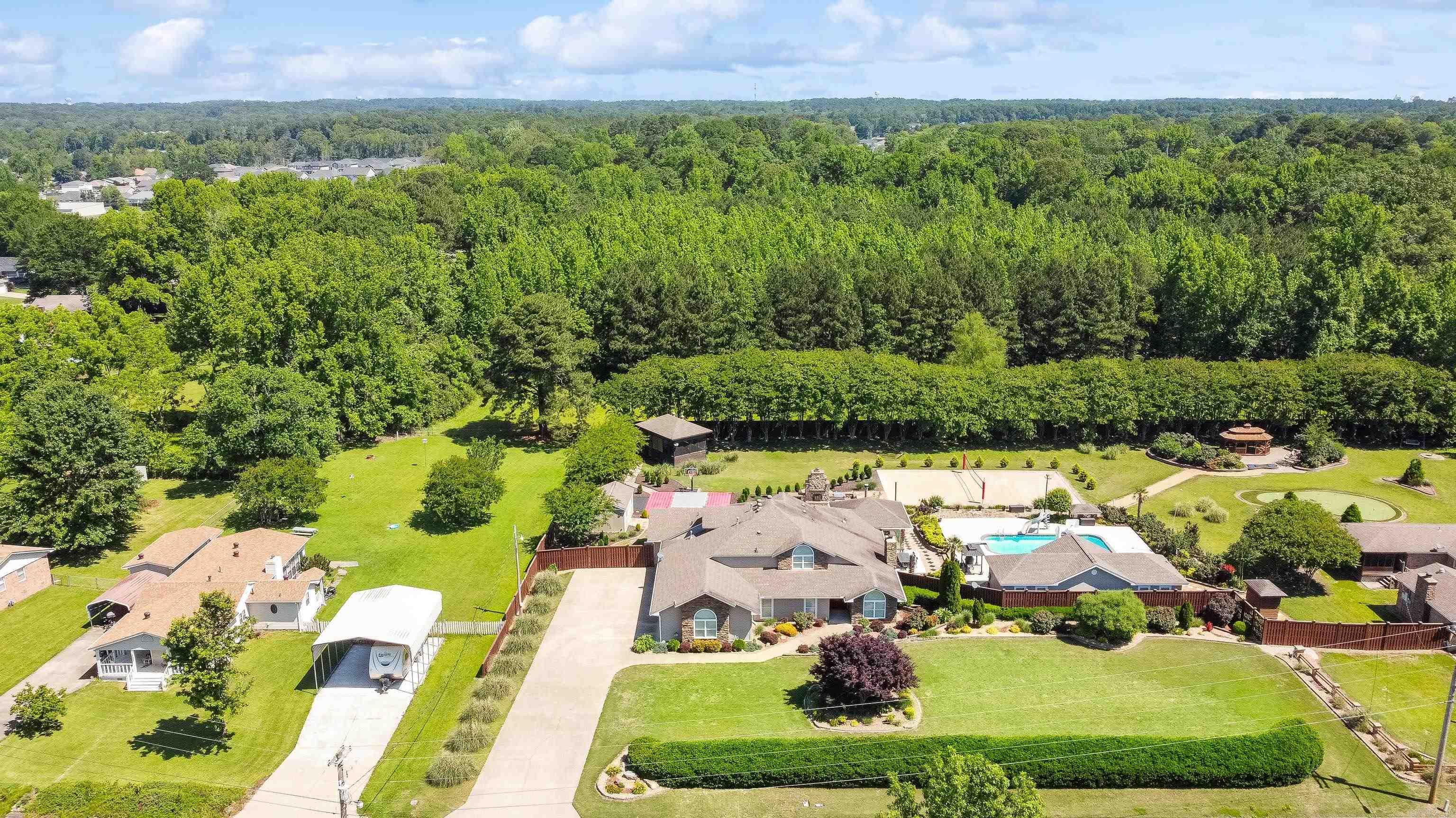 3208  Silica Heights  Benton, AR