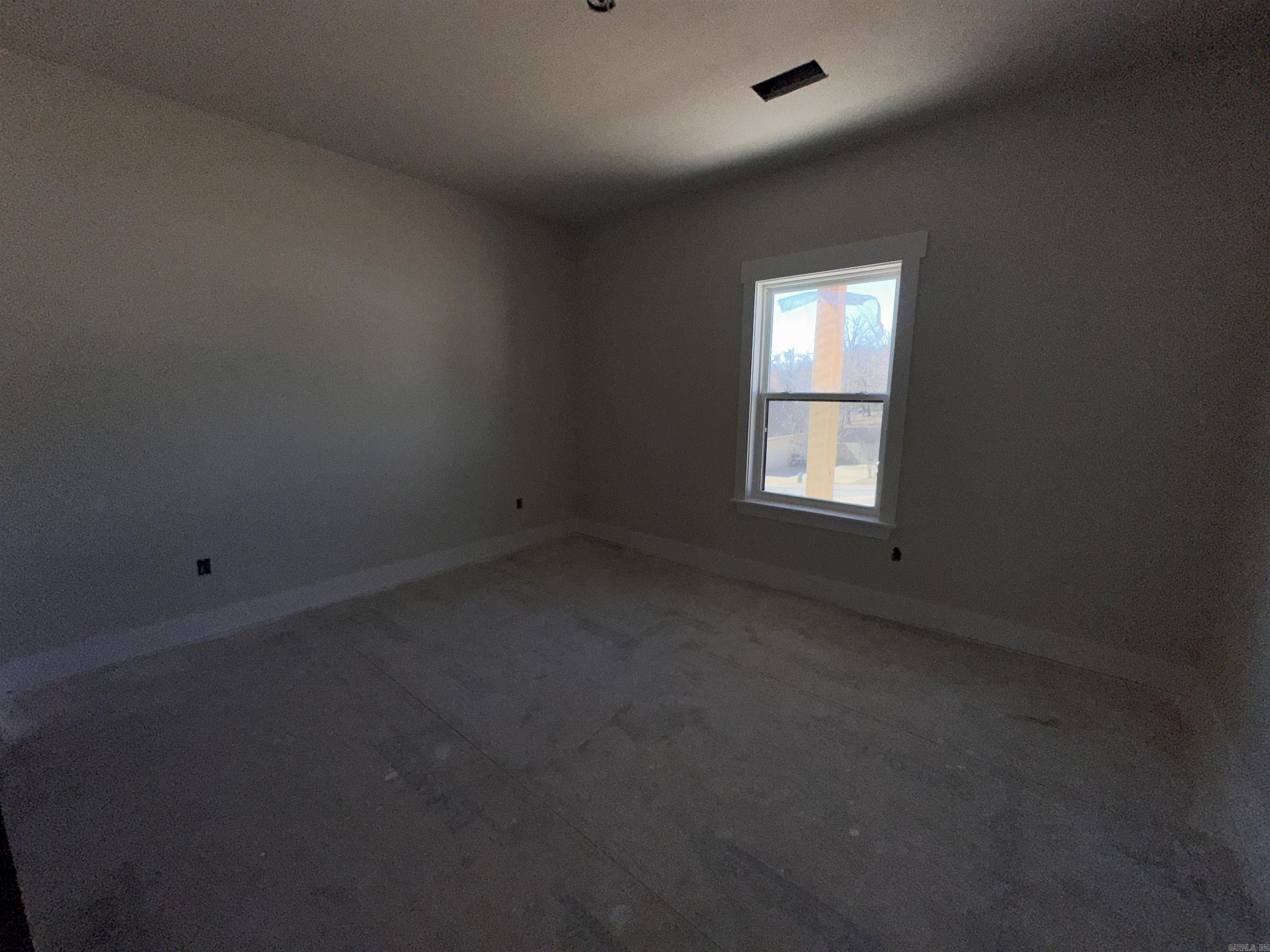 132  Lombard  Hot Springs, AR