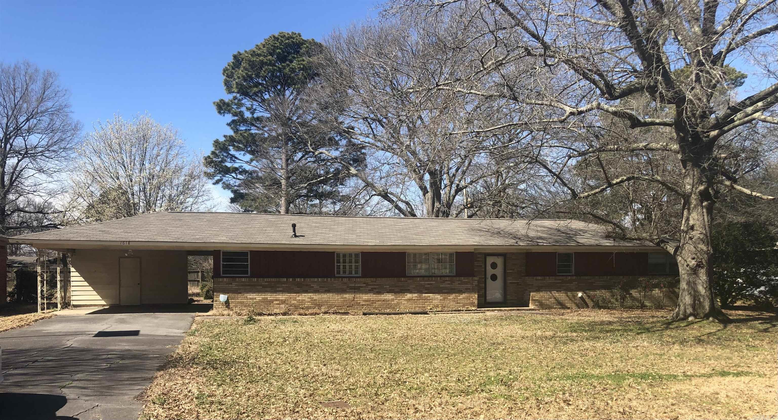 1618  South Prairie  Stuttgart, AR