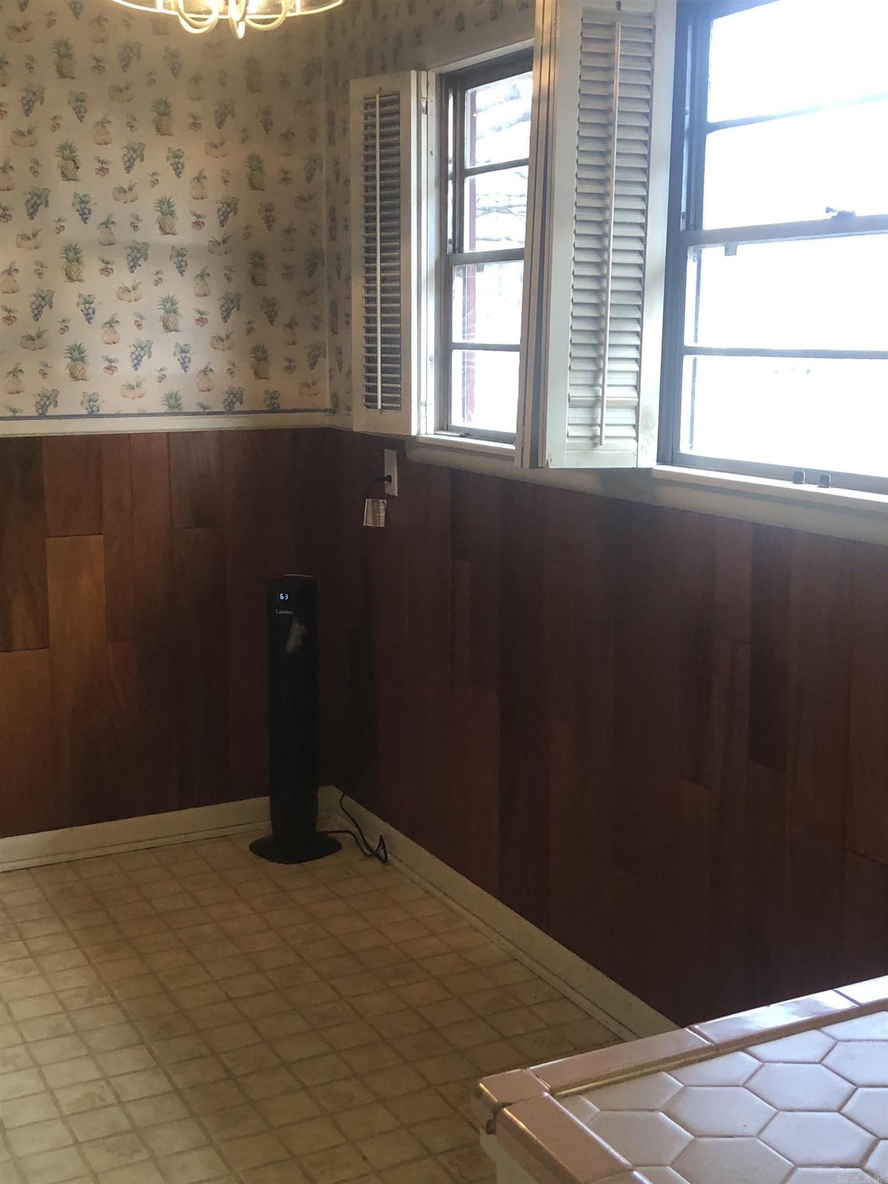 1618  South Prairie  Stuttgart, AR