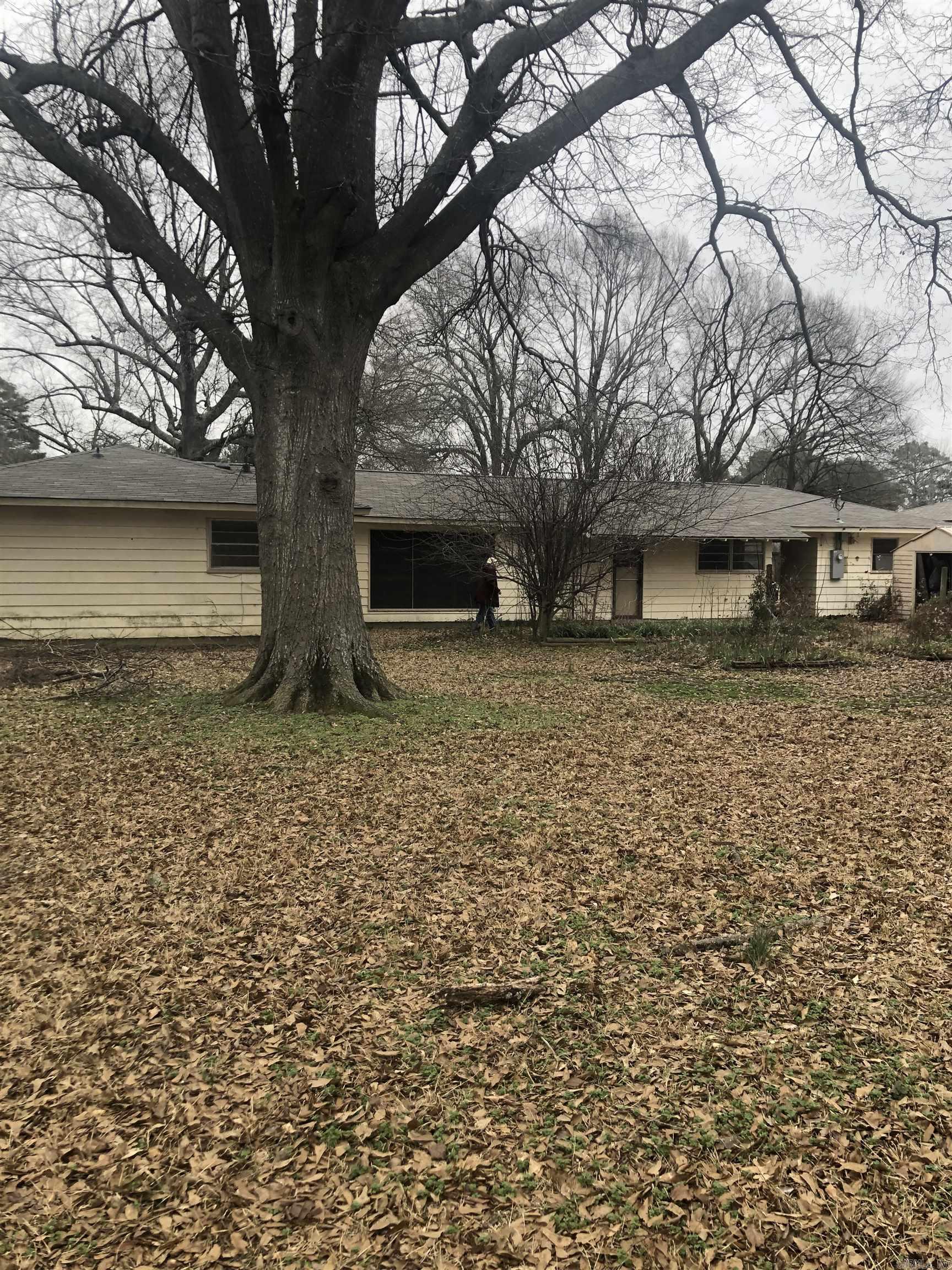 1618  South Prairie  Stuttgart, AR