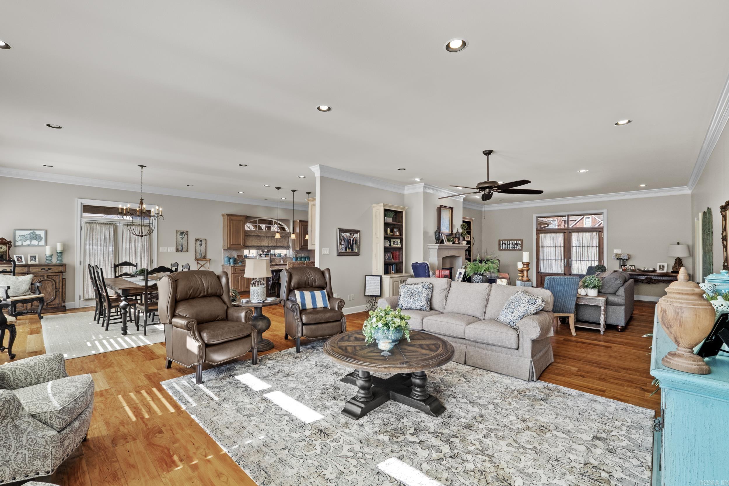 106  Black Oak  Searcy, AR