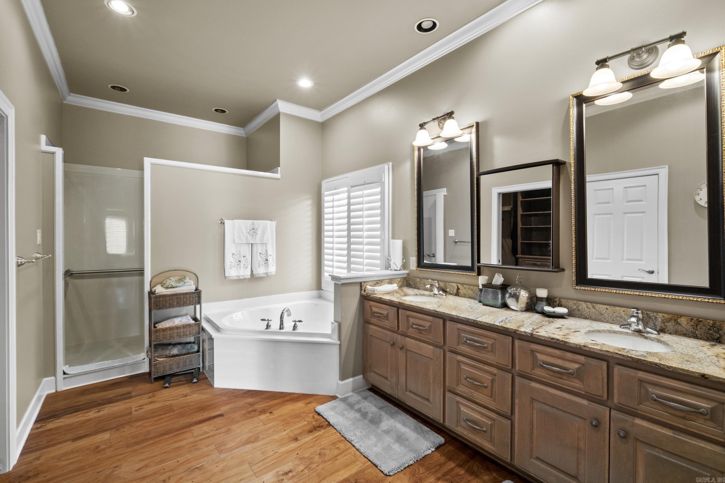 106  Black Oak  Searcy, AR