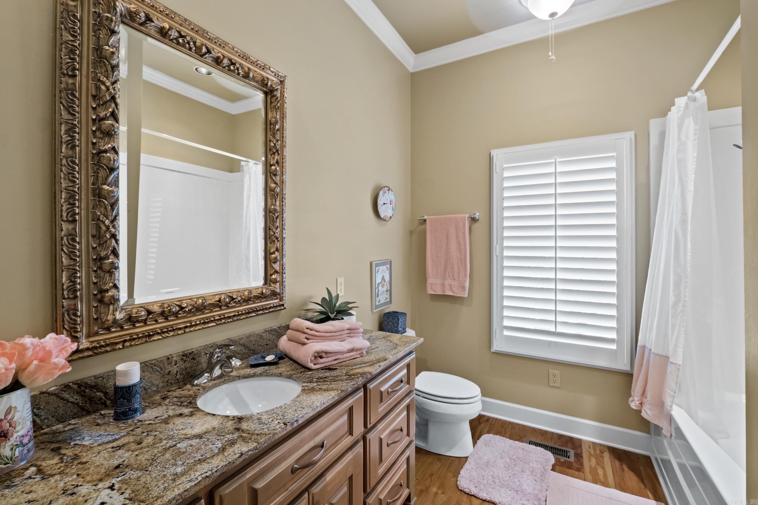 106  Black Oak  Searcy, AR