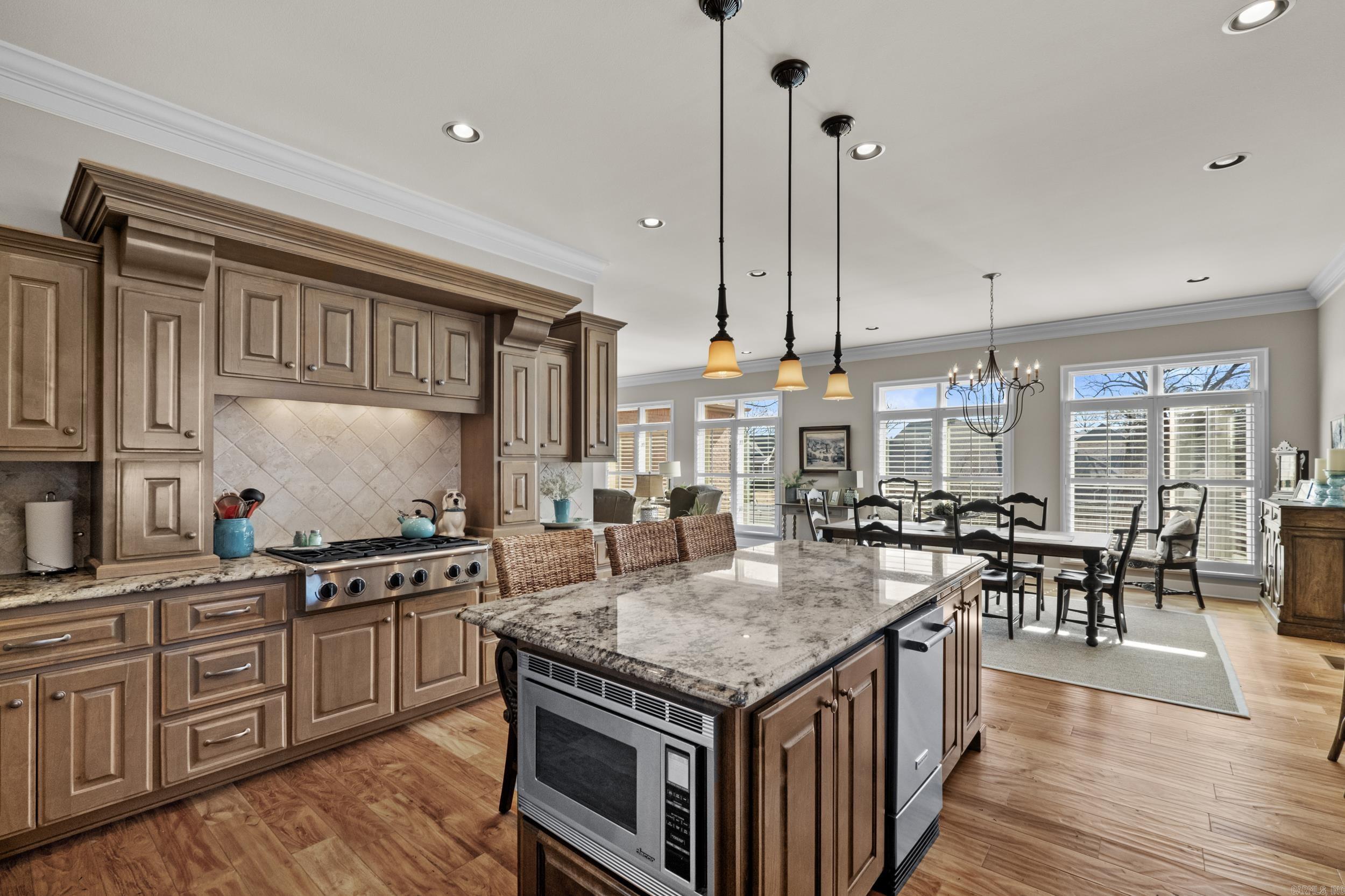 106  Black Oak  Searcy, AR