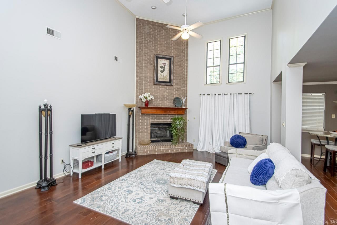 7 Platte Cove Maumelle, AR 72113